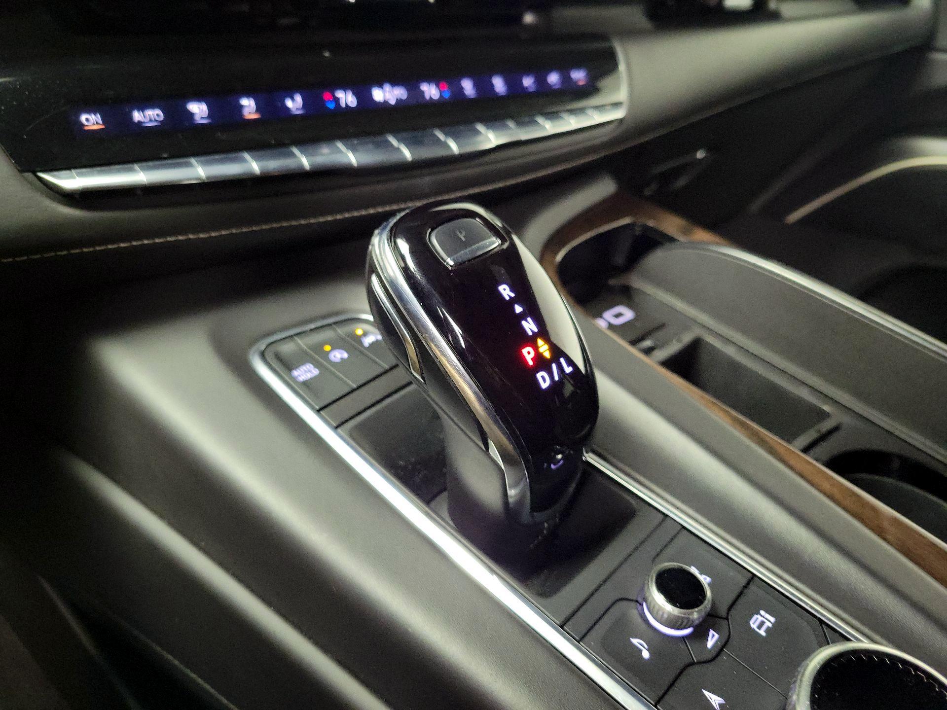 Thumbnail: 2022 Cadillac Escalade - 17