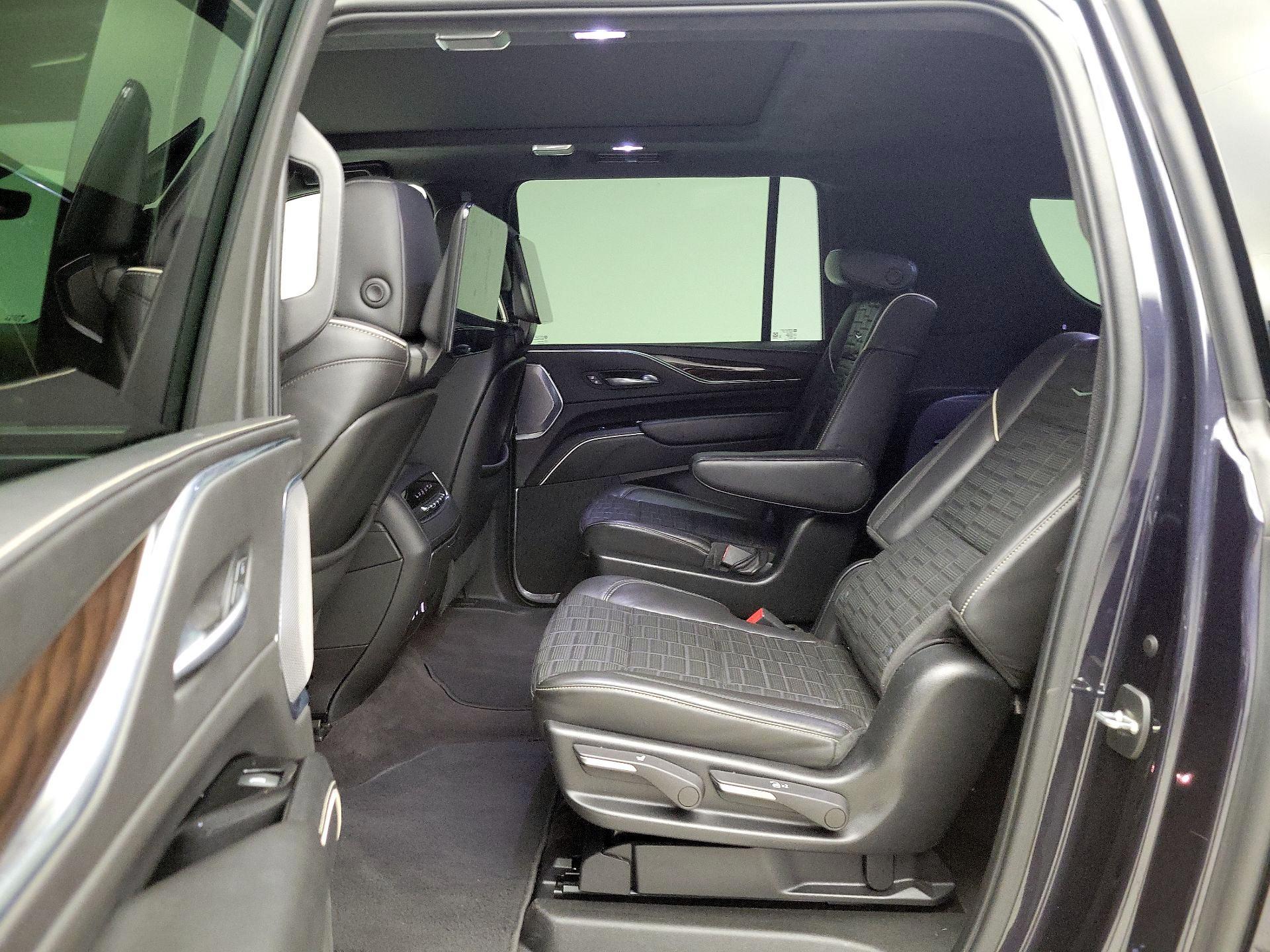 Thumbnail: 2022 Cadillac Escalade - 20