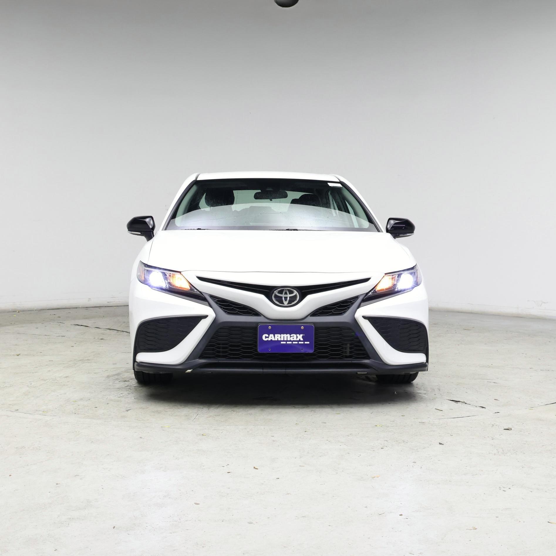 Thumbnail: 2022 Toyota Camry - 5