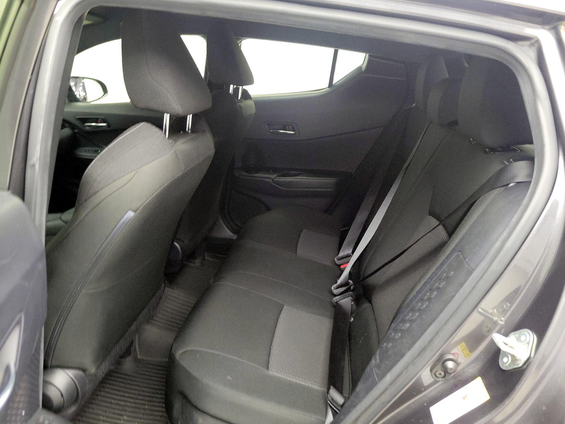 Thumbnail: 2019 Toyota C-HR - 19