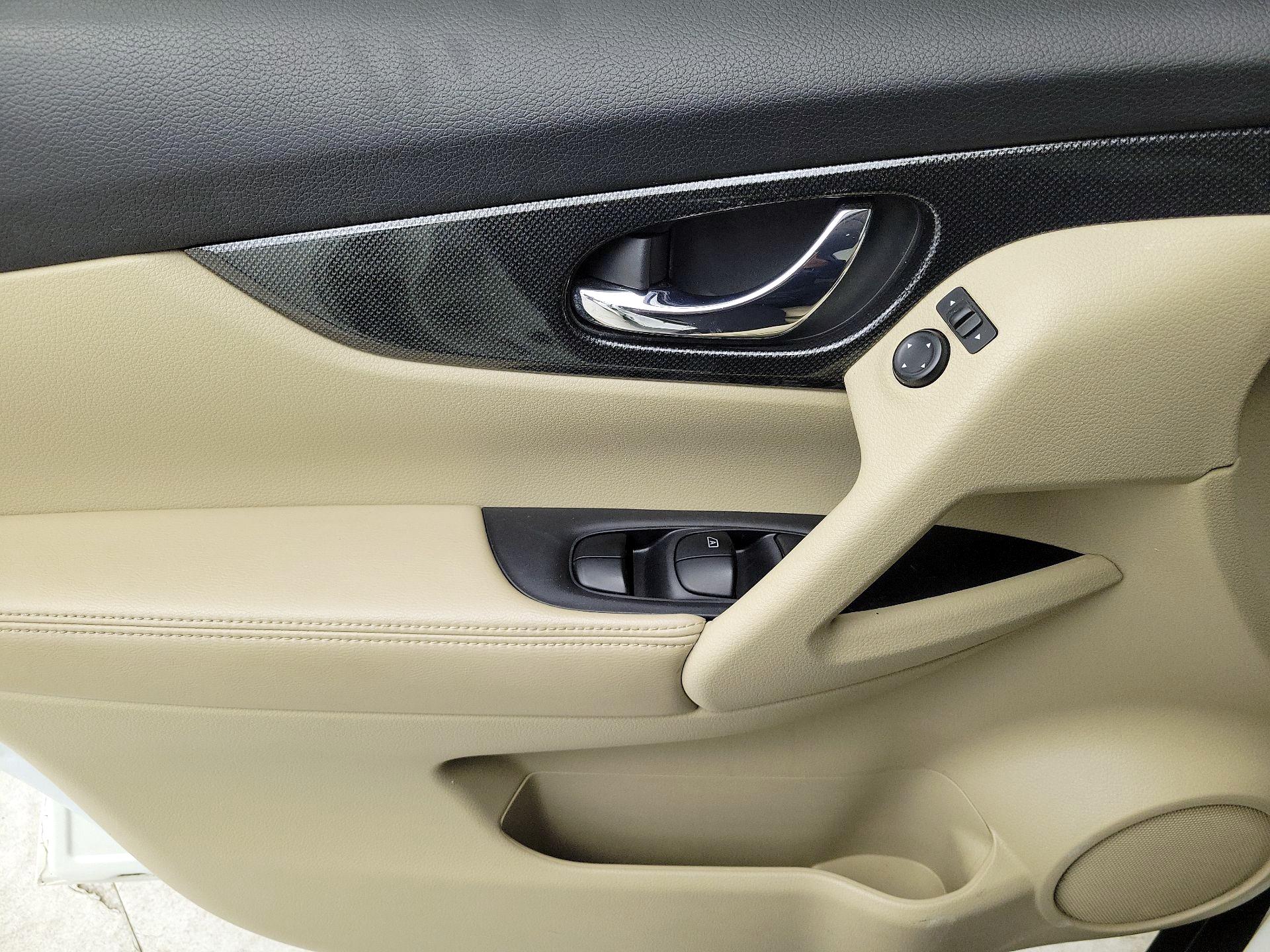 Thumbnail: 2014 Nissan Rogue - 12