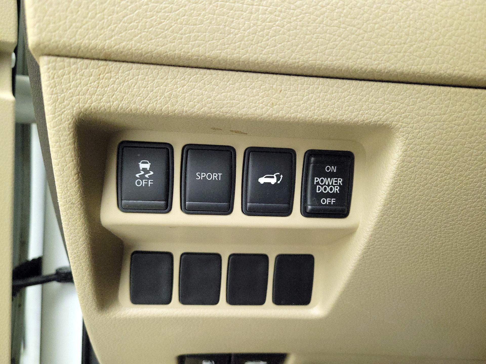 Thumbnail: 2014 Nissan Rogue - 13