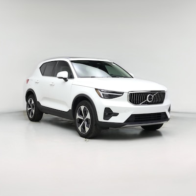 2024 Volvo XC40 B5 Plus Bright Theme