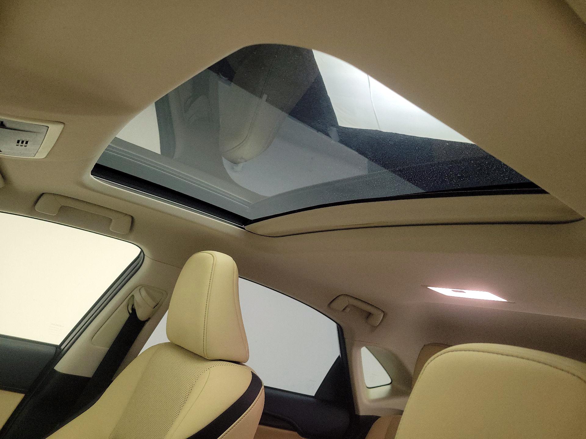 Thumbnail: 2015 Lexus NX - 18