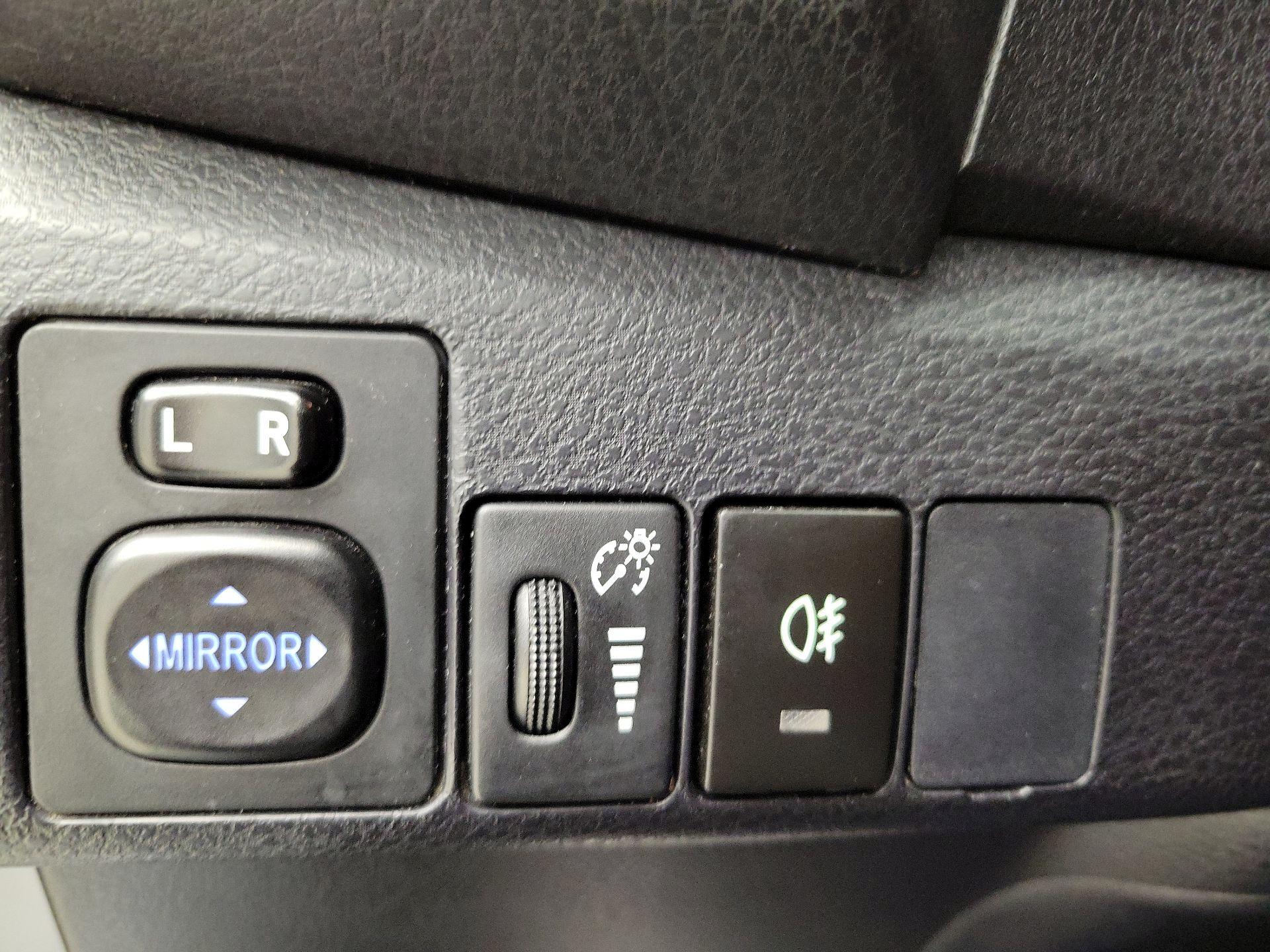 Thumbnail: 2016 Toyota Corolla - 13