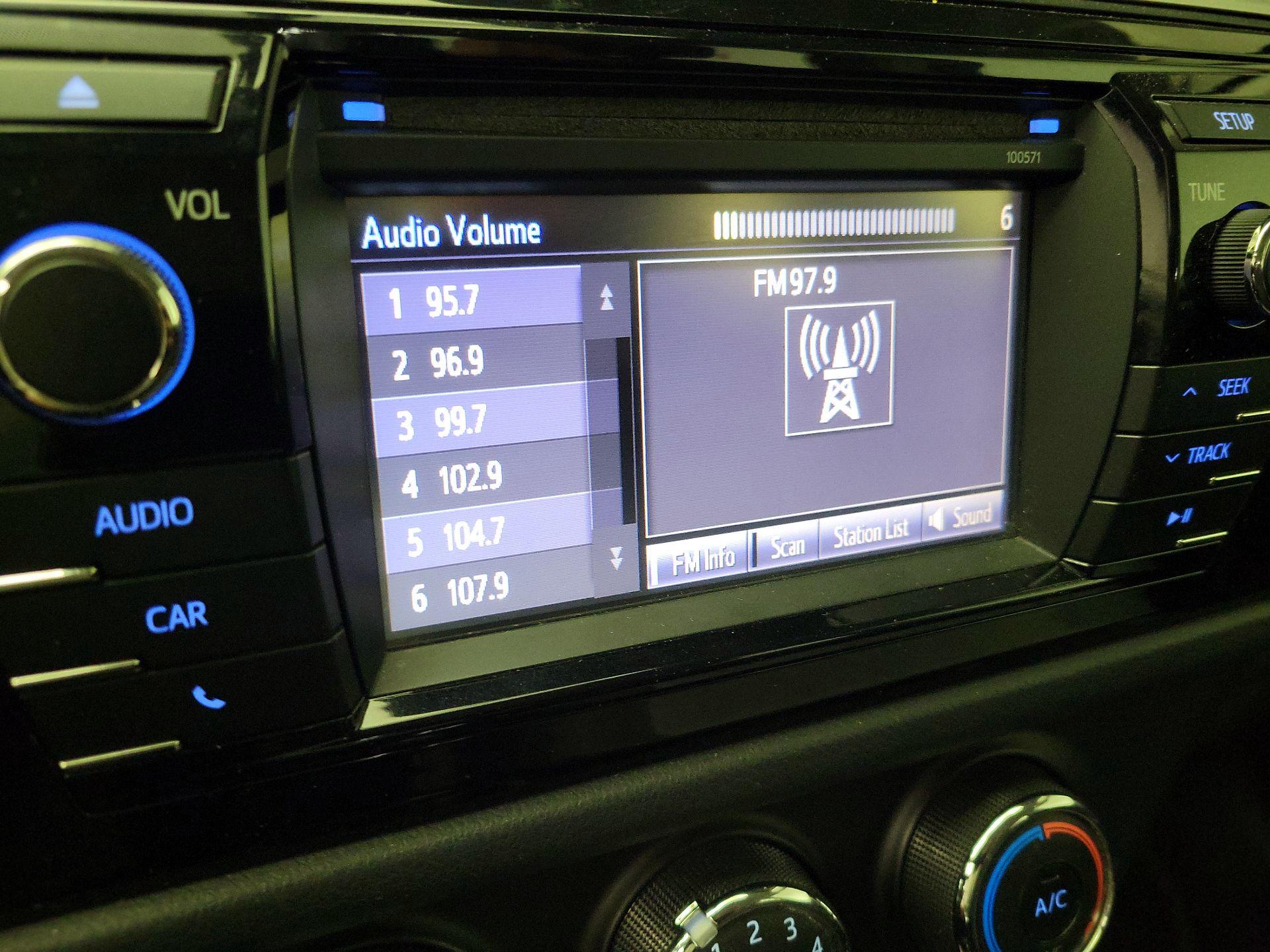 Thumbnail: 2016 Toyota Corolla - 14