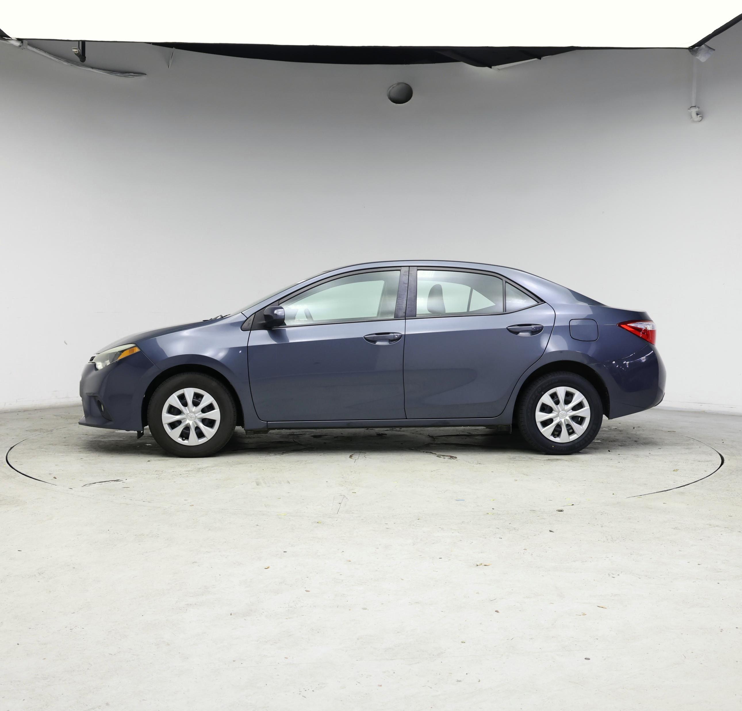 Thumbnail: 2016 Toyota Corolla - 3