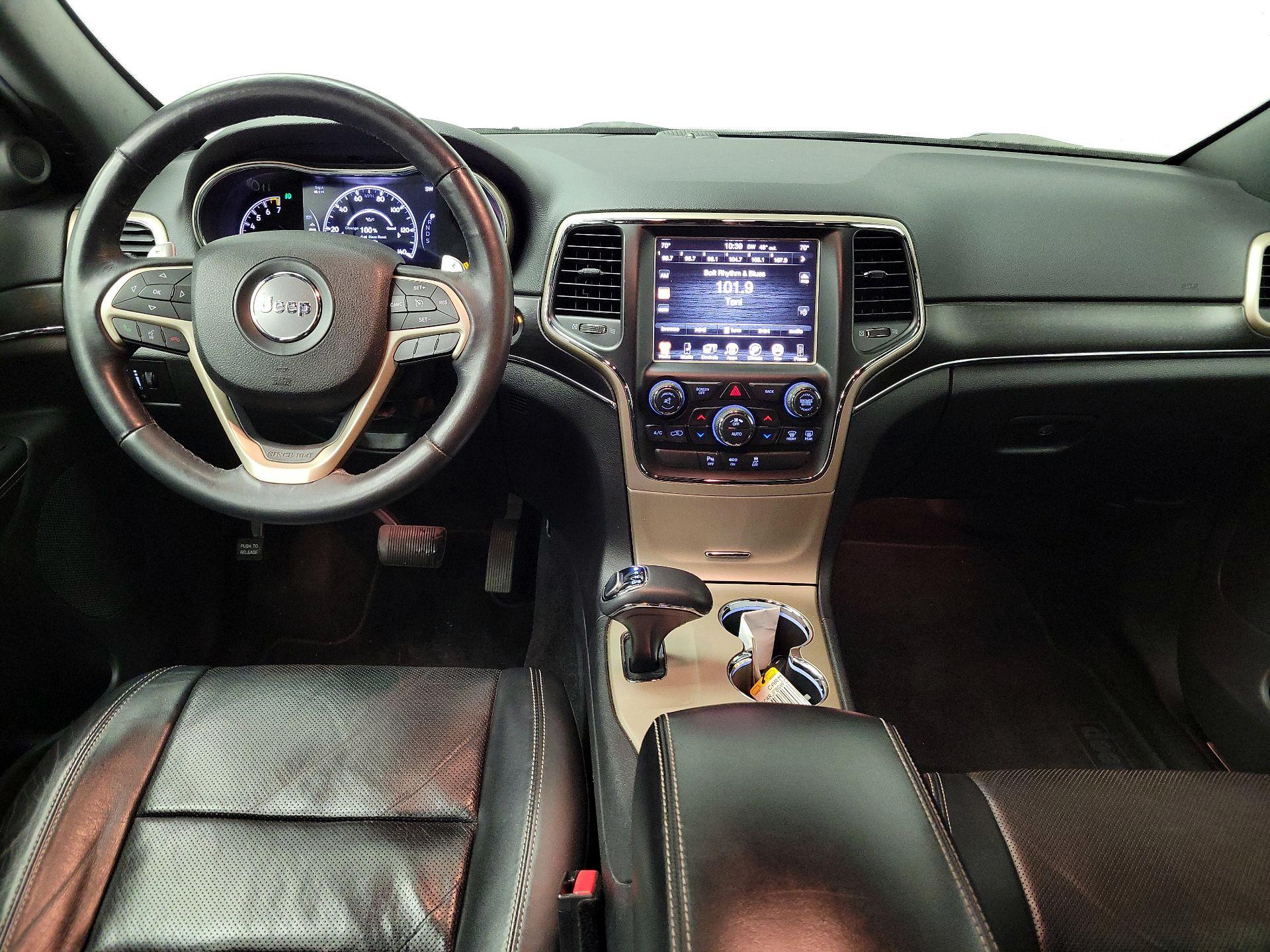 Thumbnail: 2015 Jeep Grand Cherokee - 9