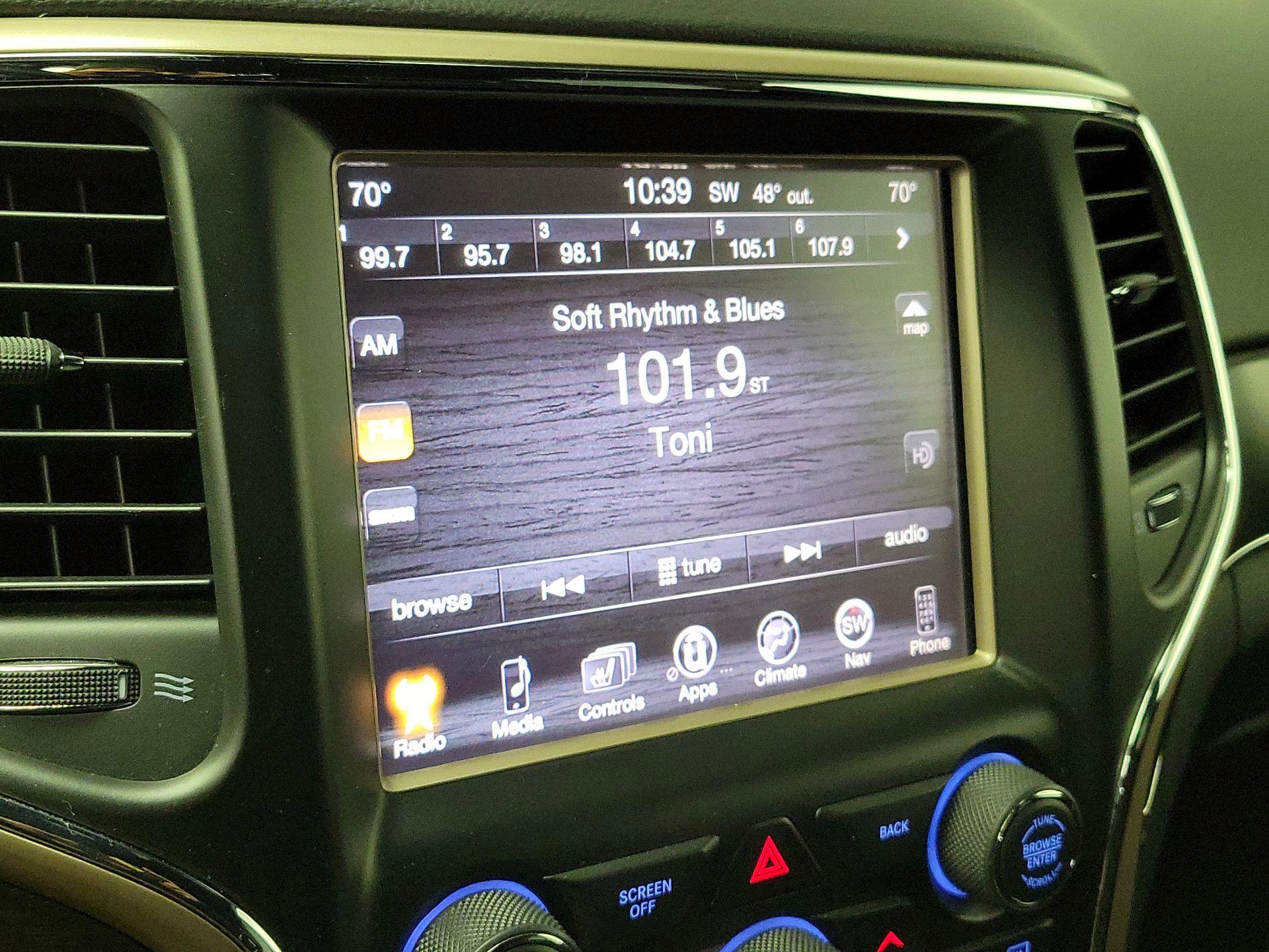 Thumbnail: 2015 Jeep Grand Cherokee - 15