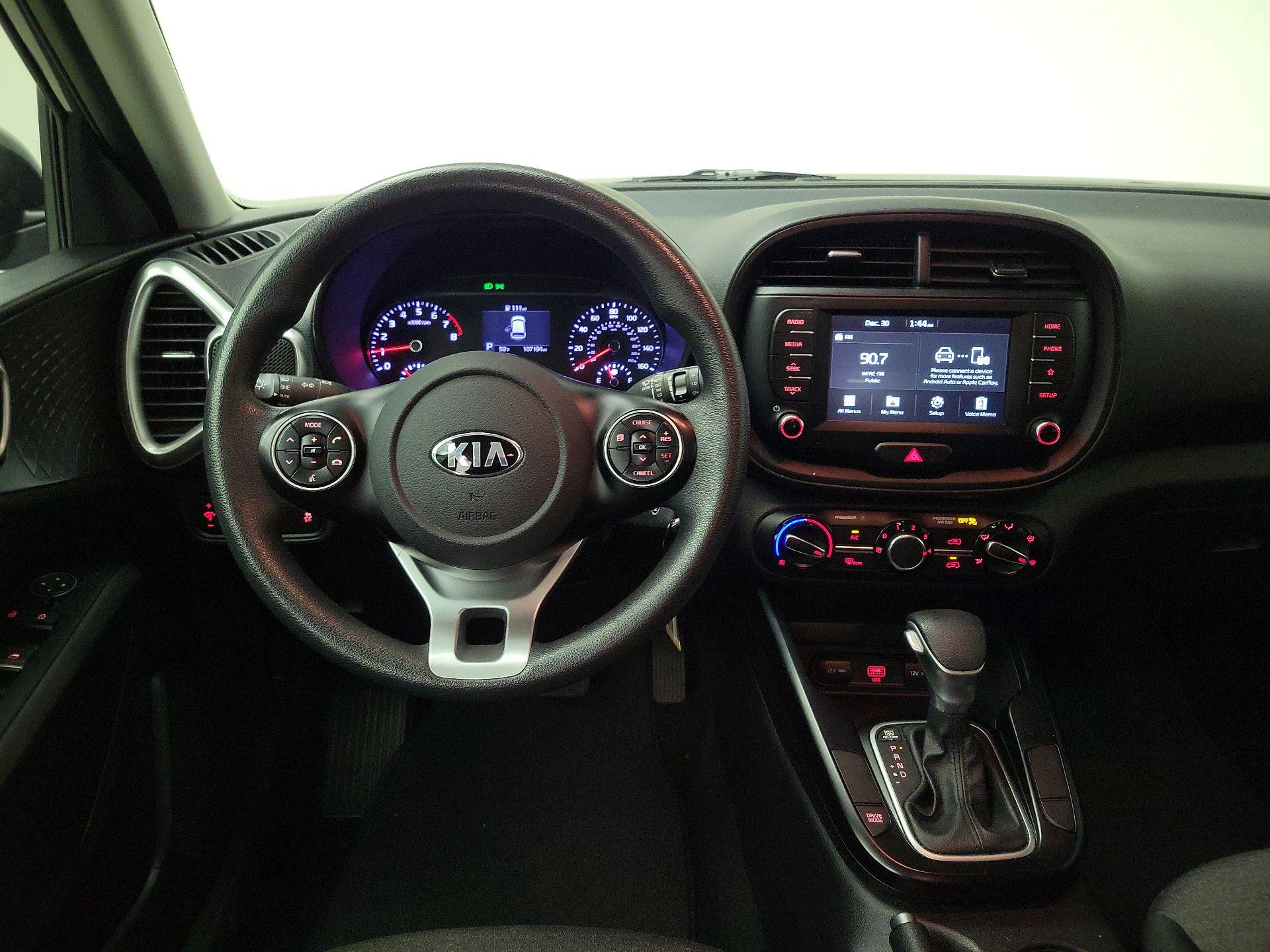 Thumbnail: 2020 Kia Soul - 10