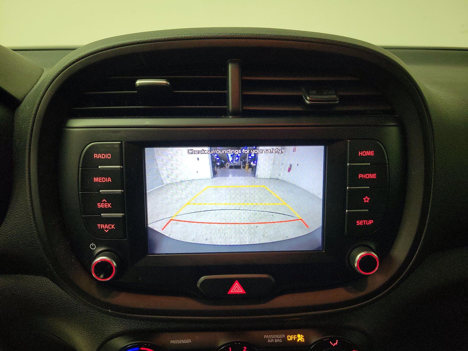 Thumbnail: 2020 Kia Soul - 14