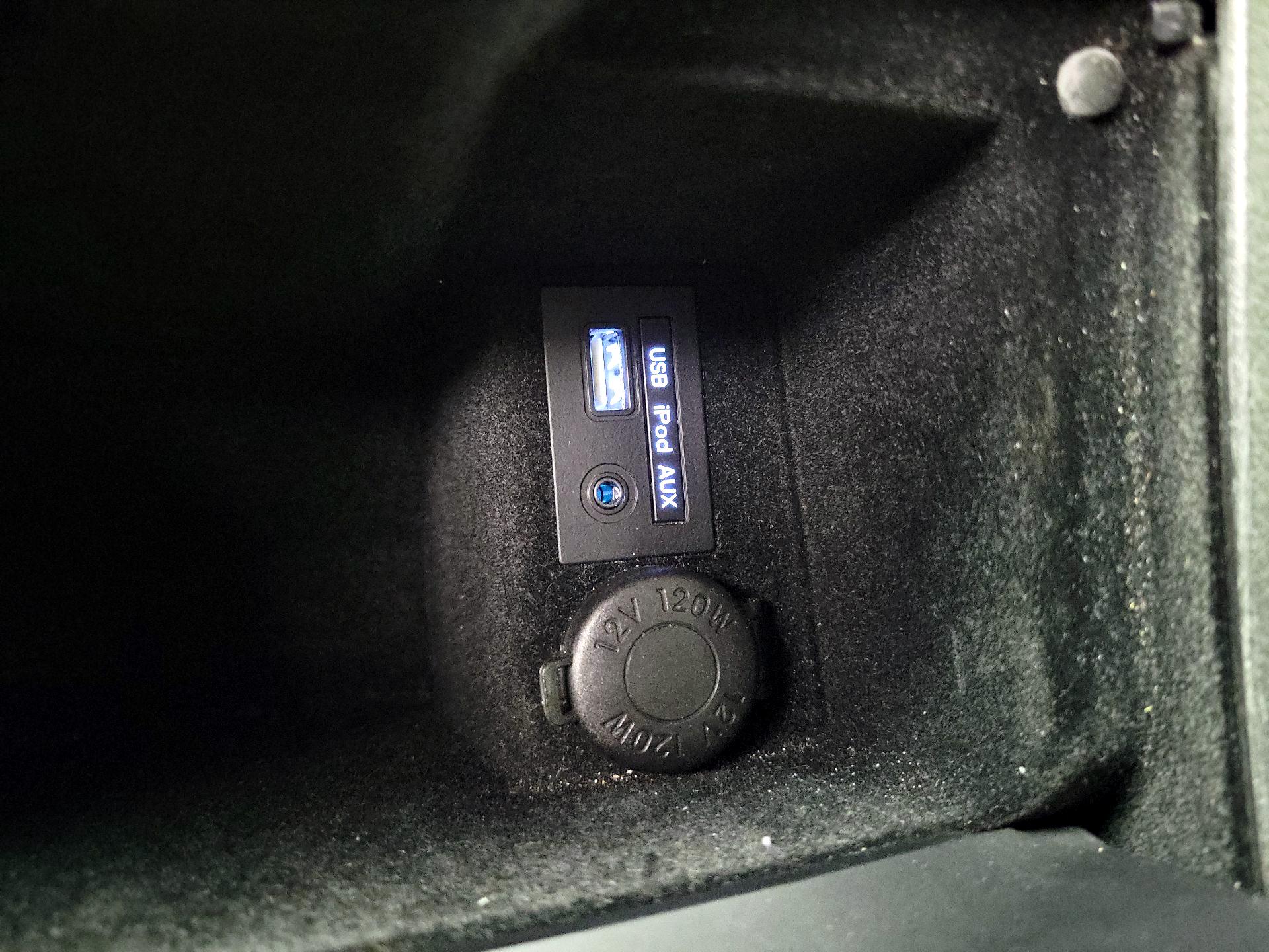 Thumbnail: 2016 Hyundai Azera - 18