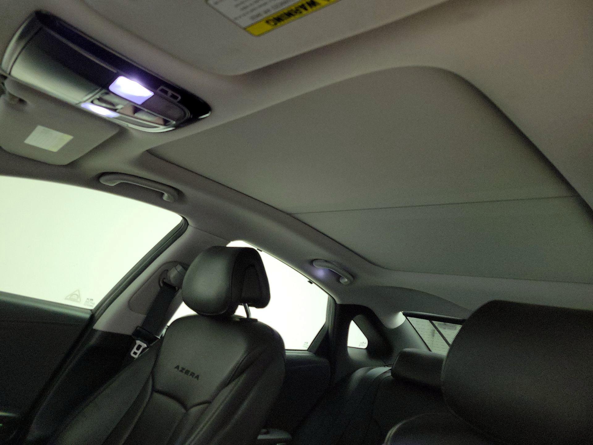 Thumbnail: 2016 Hyundai Azera - 19