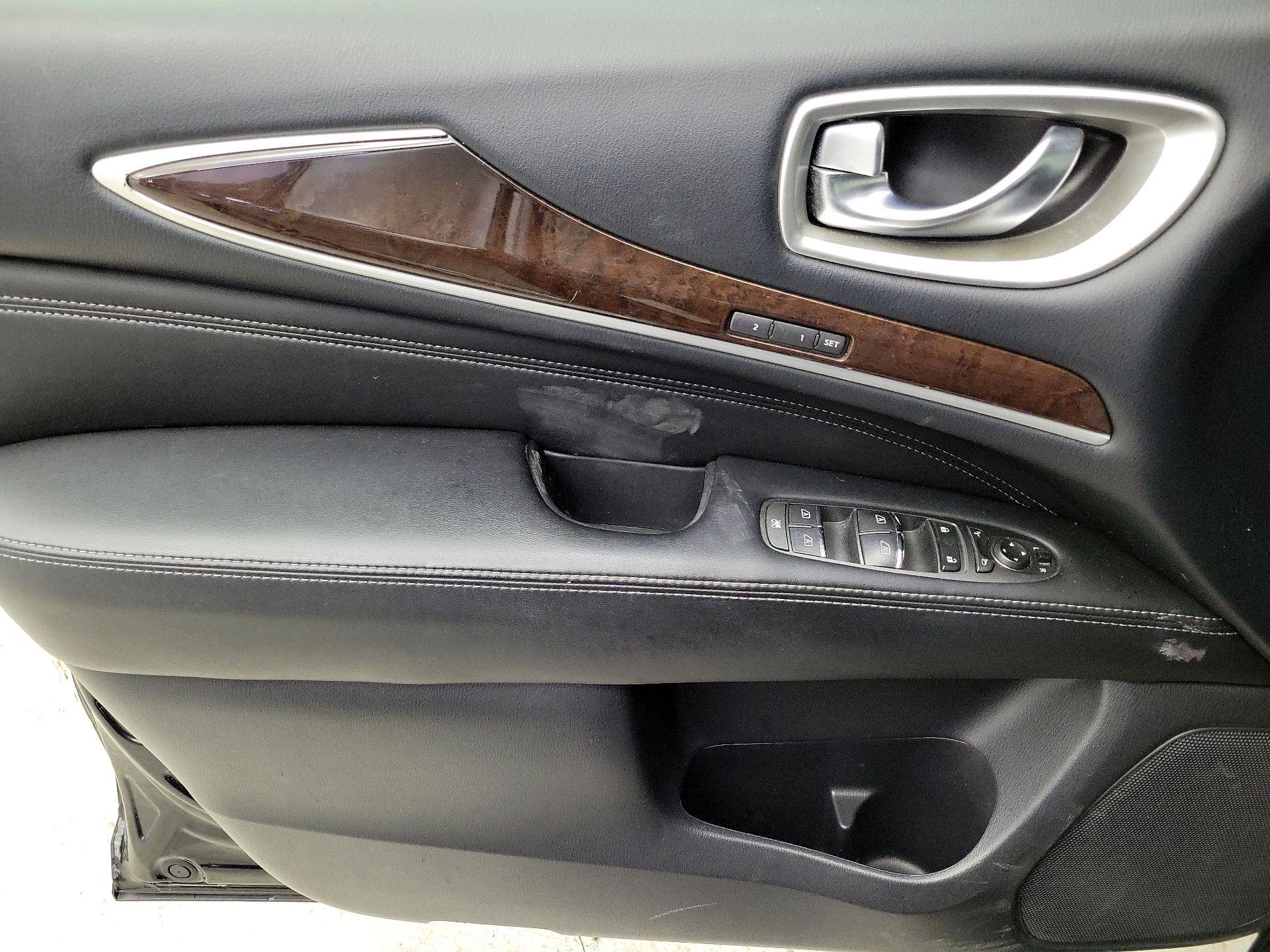 Thumbnail: 2017 INFINITI QX60 - 12