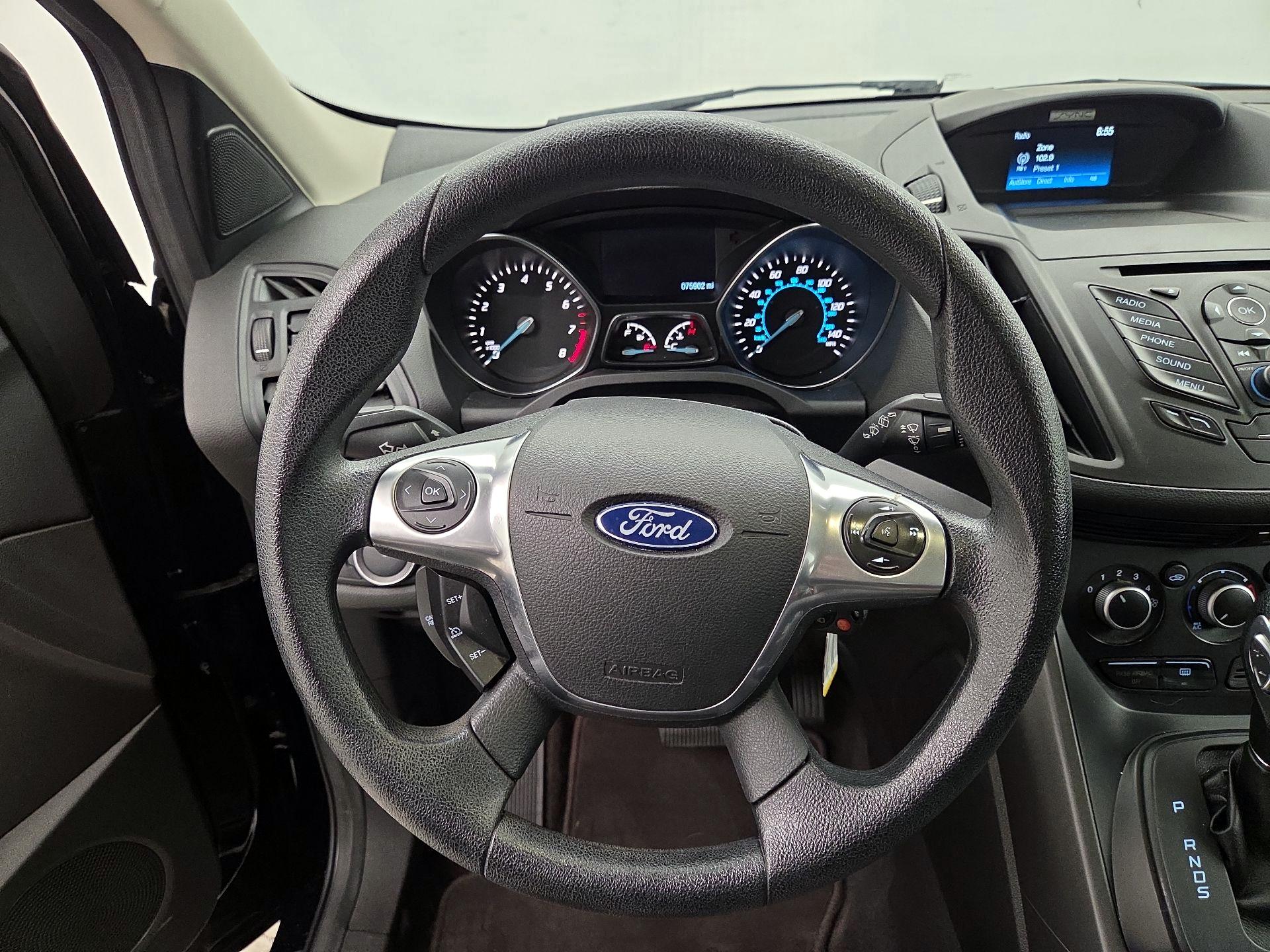 Thumbnail: 2016 Ford Escape - 10