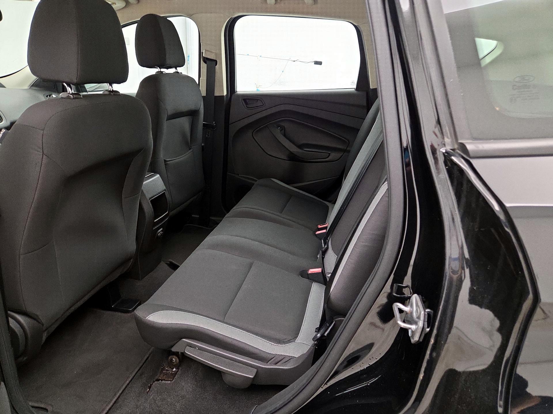 Thumbnail: 2016 Ford Escape - 19