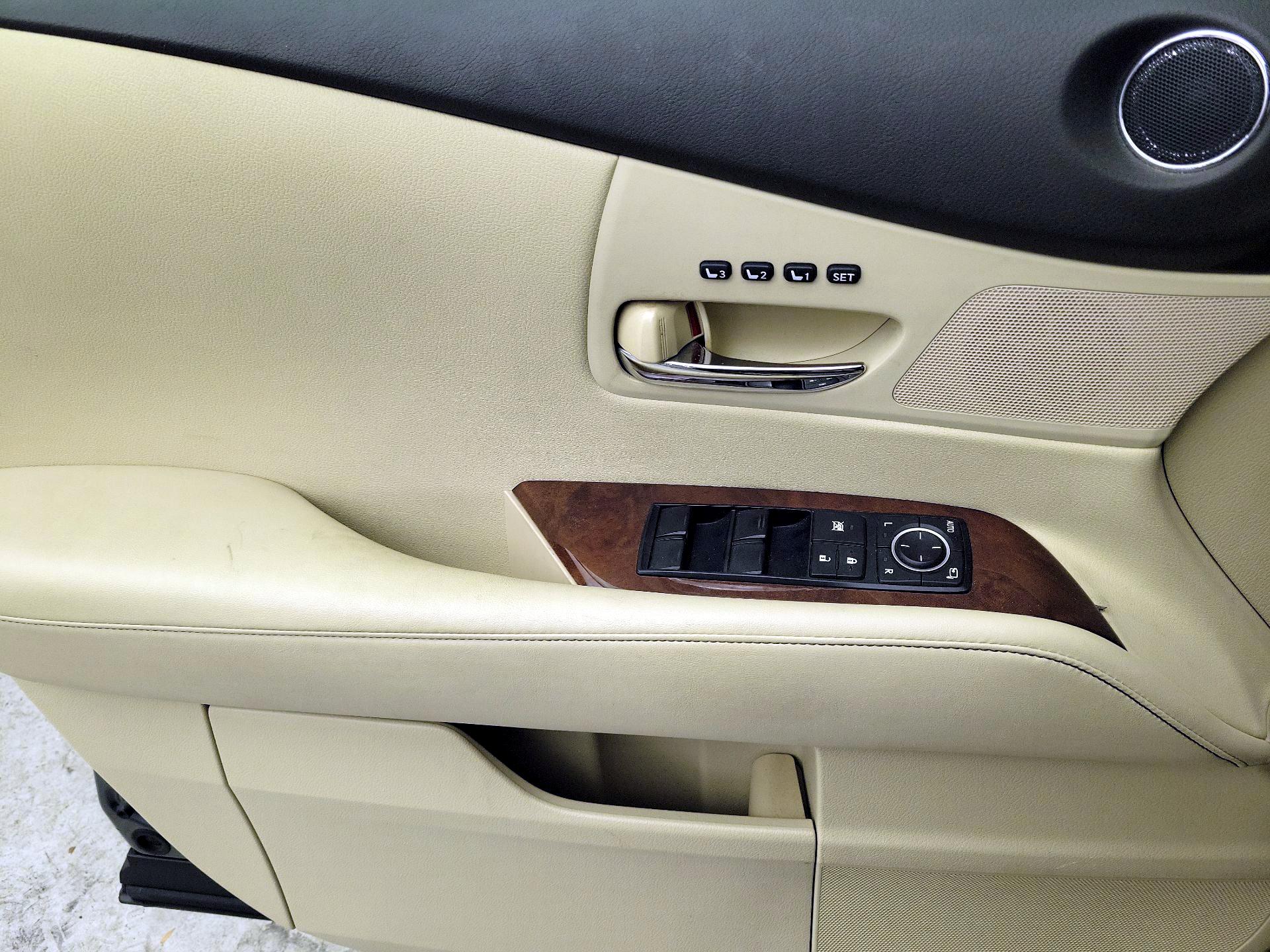 Thumbnail: 2014 Lexus RX - 12