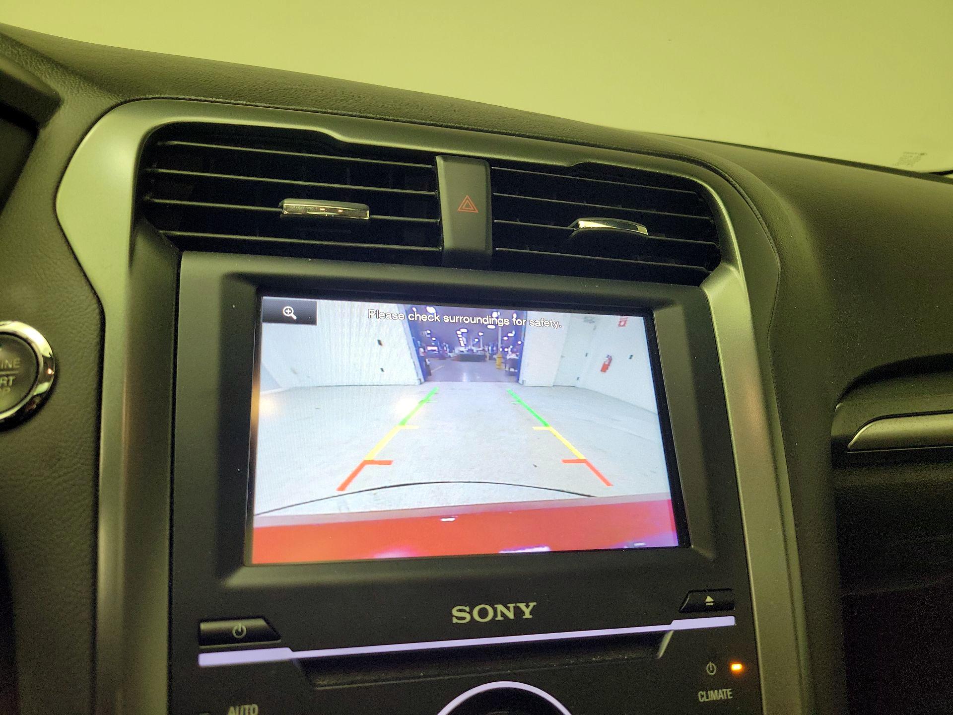 Thumbnail: 2014 Ford Fusion - 14