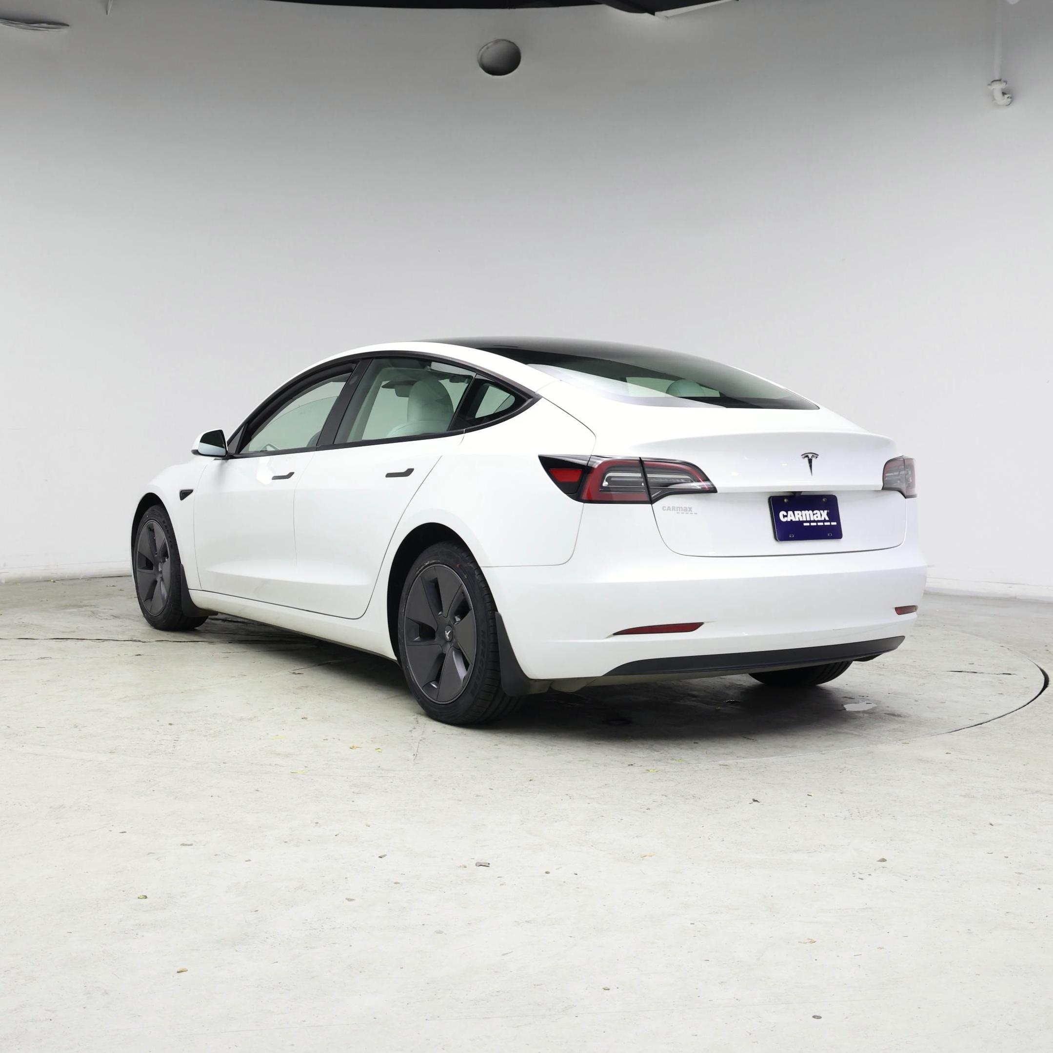 Thumbnail: 2023 Tesla Model 3 - 2