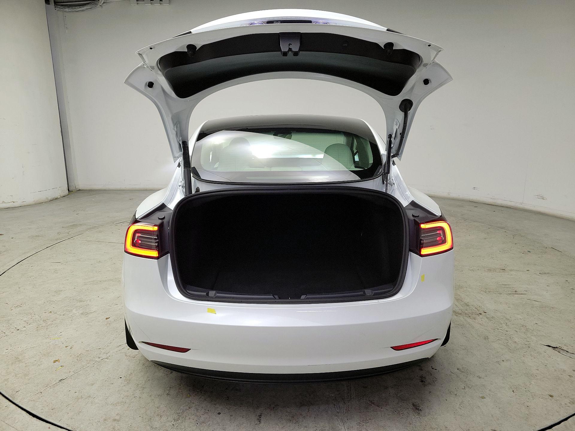 Thumbnail: 2023 Tesla Model 3 - 20