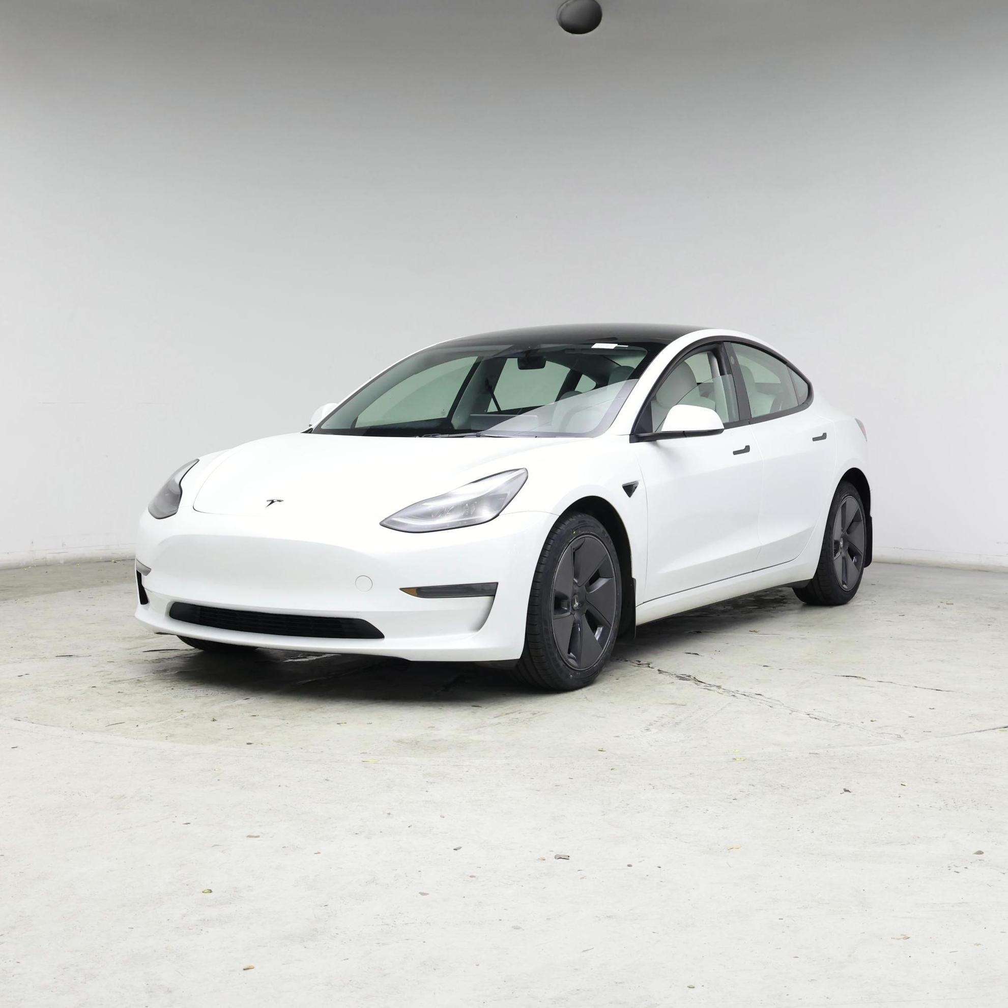 Thumbnail: 2023 Tesla Model 3 - 4