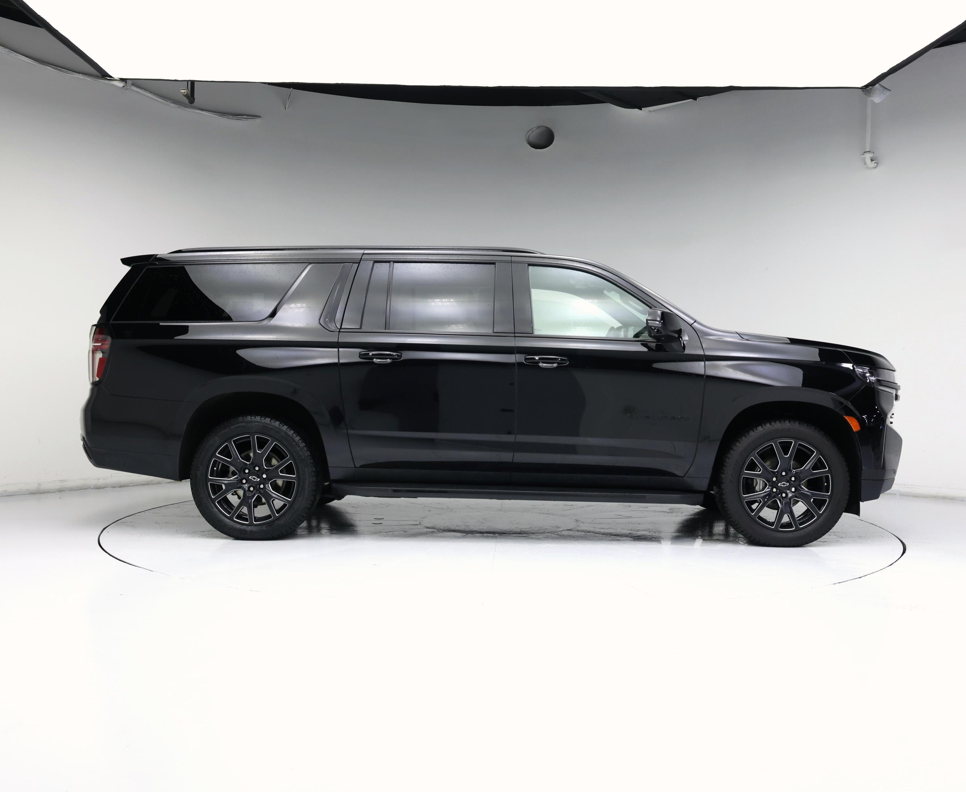 Thumbnail: 2023 Chevrolet Suburban - 7