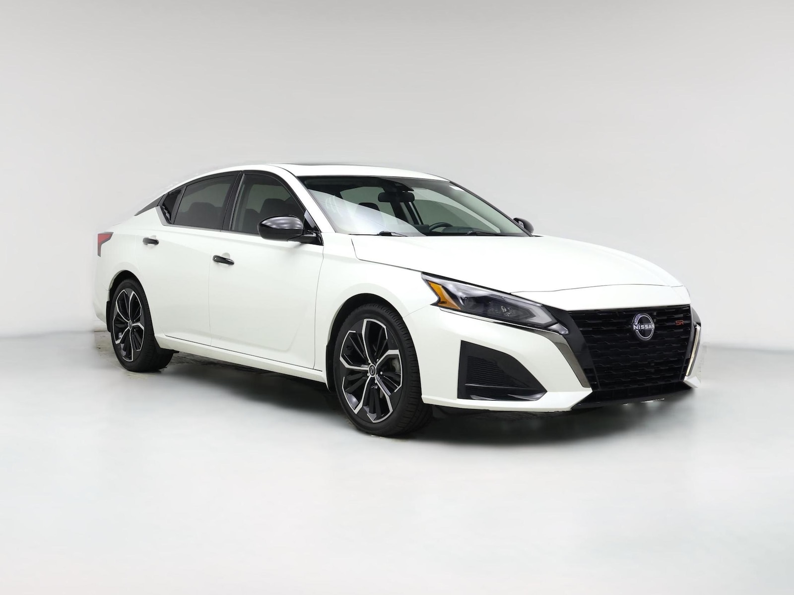 2023 Nissan Altima SR