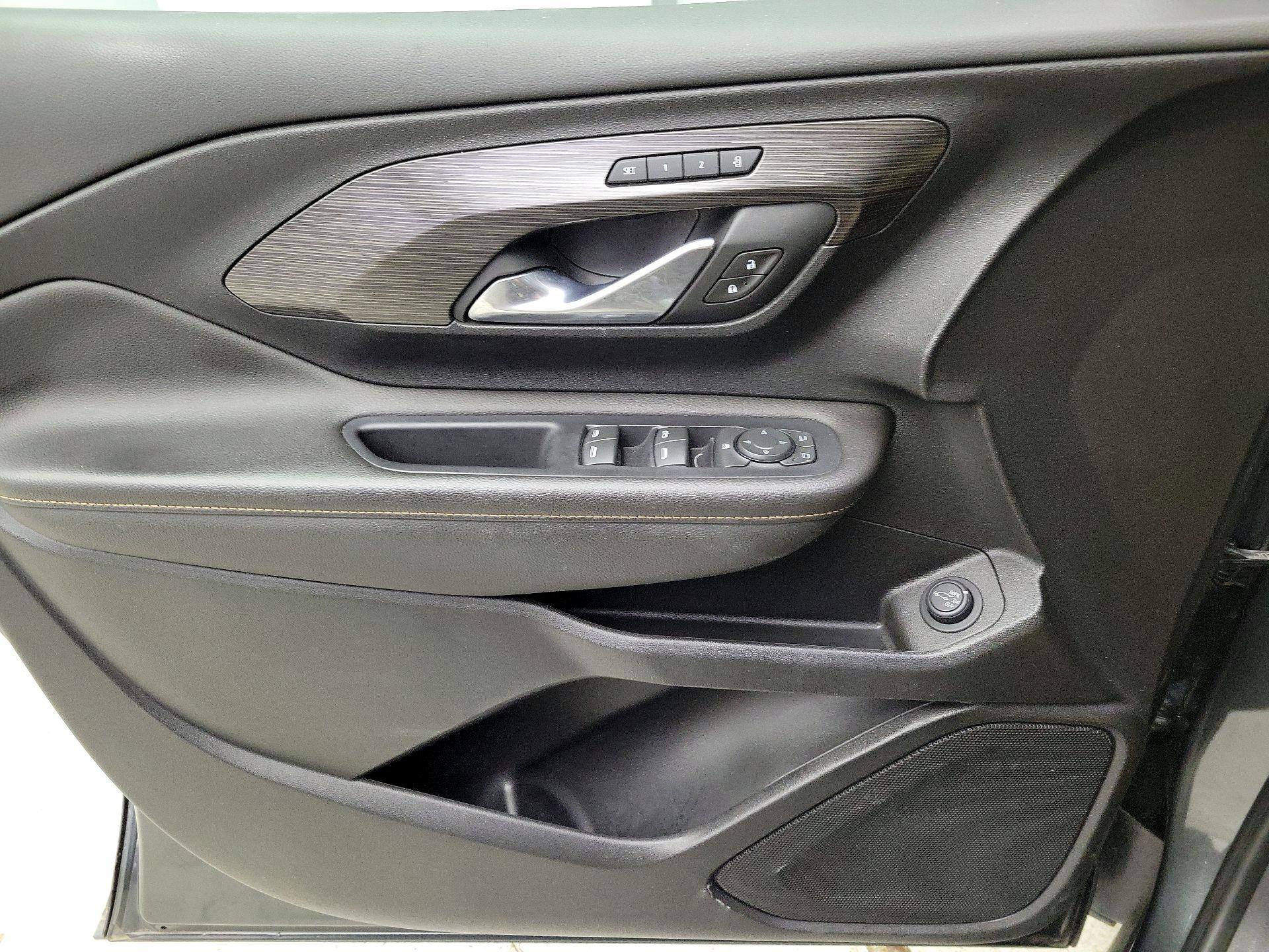 Thumbnail: 2020 GMC Terrain - 12