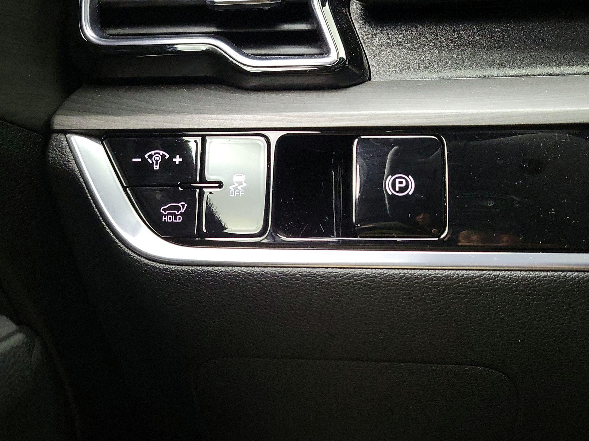 Thumbnail: 2023 Kia Sportage - 13