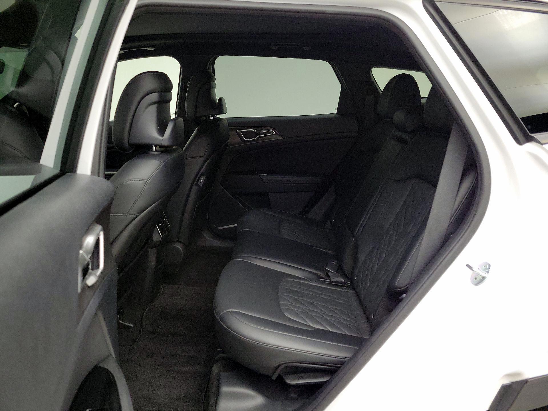 Thumbnail: 2023 Kia Sportage - 20