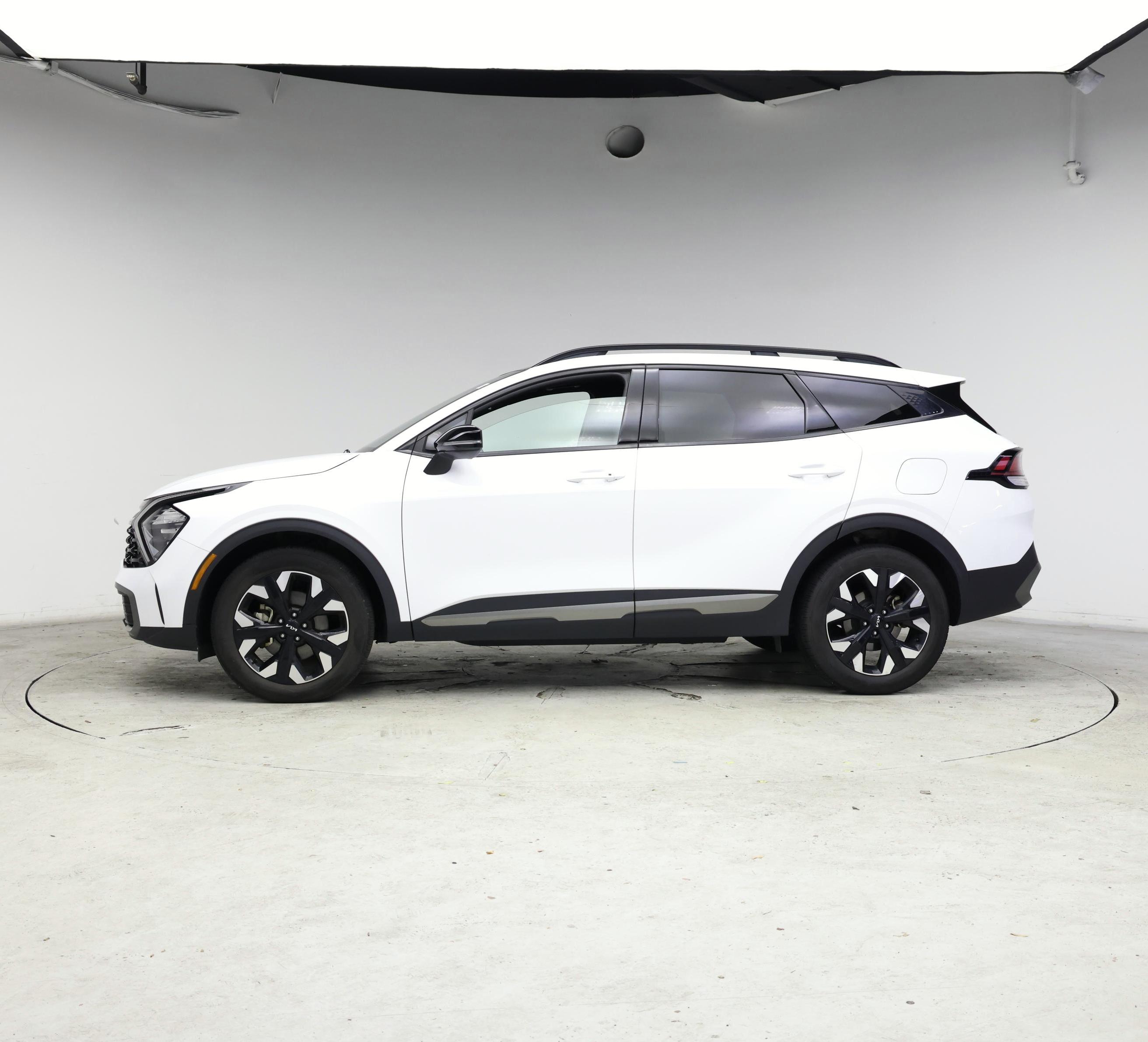 Thumbnail: 2023 Kia Sportage - 3