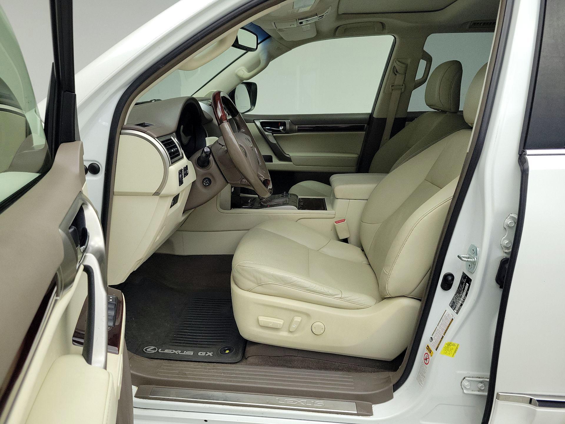 Thumbnail: 2017 Lexus GX - 11