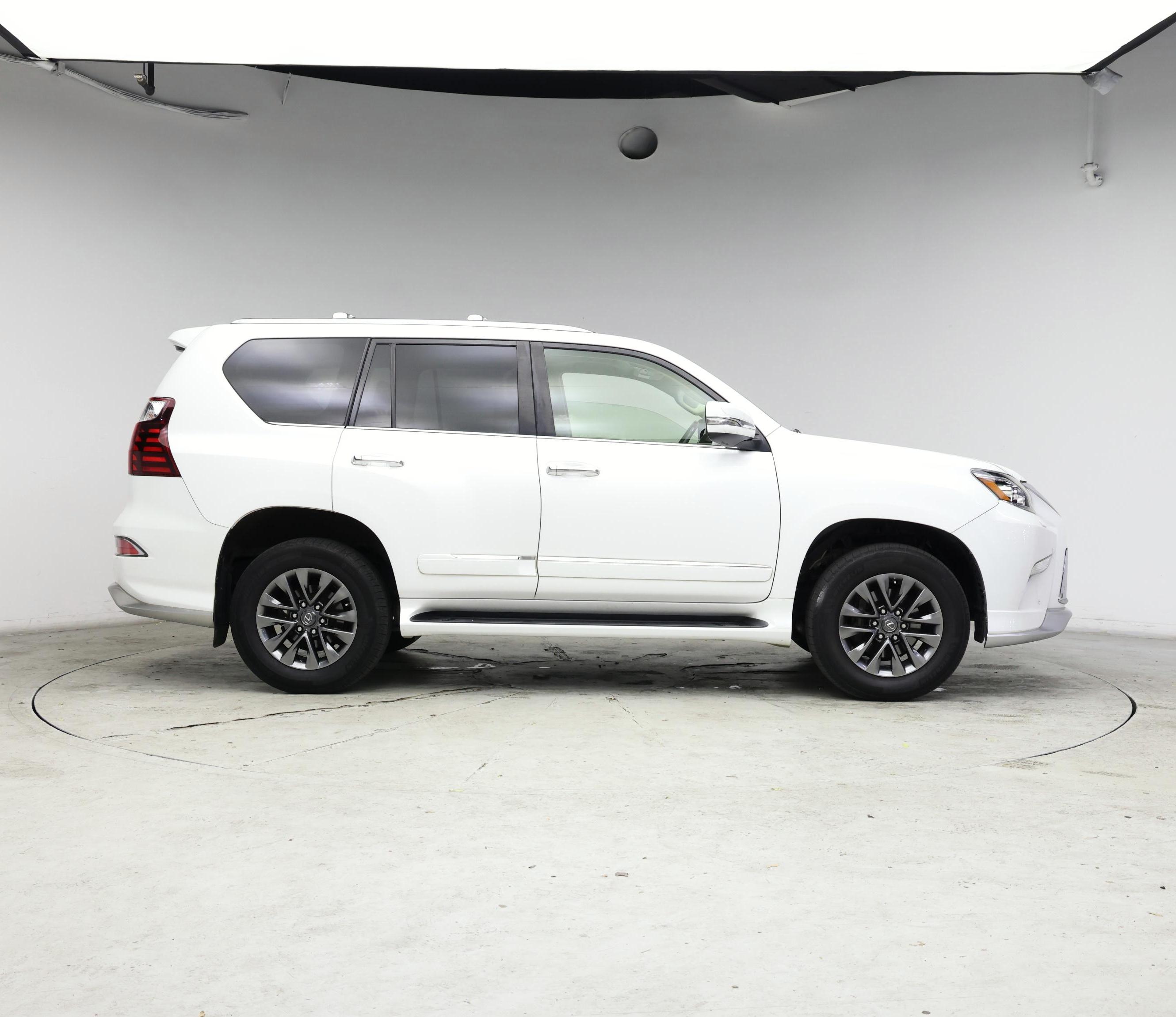 Thumbnail: 2017 Lexus GX - 7