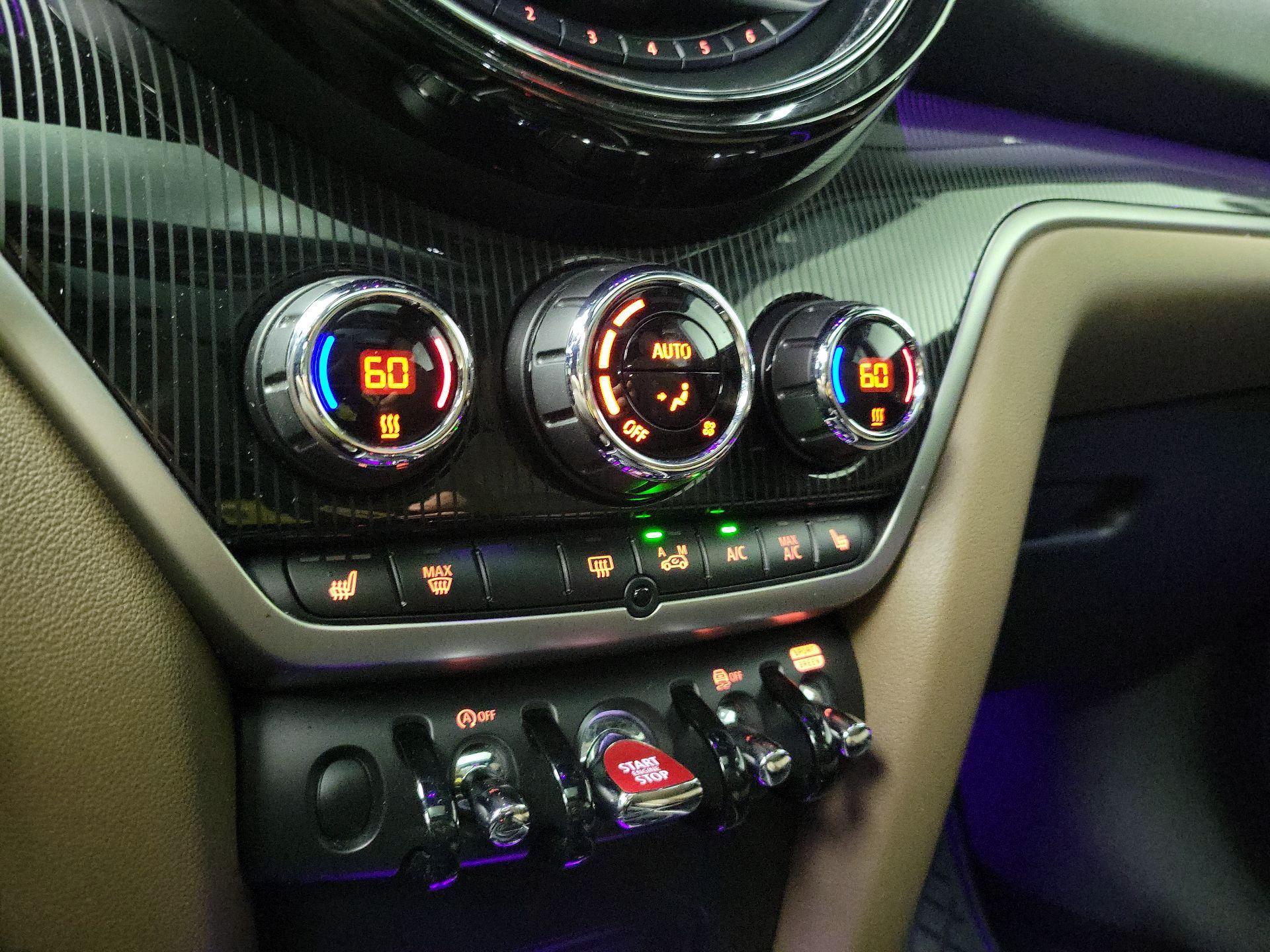 Thumbnail: 2020 MINI Cooper Countryman - 16