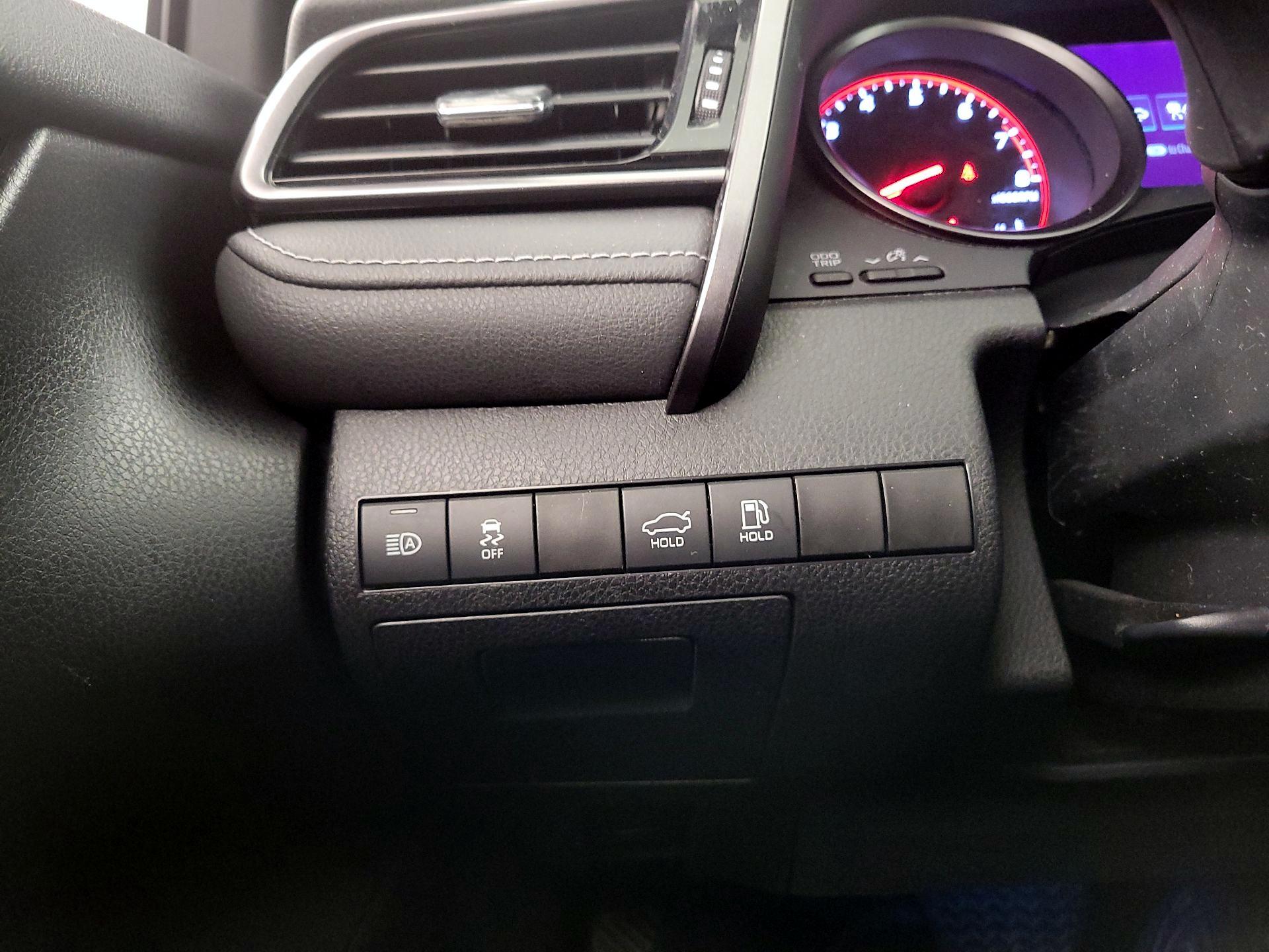 Thumbnail: 2023 Toyota Camry - 13