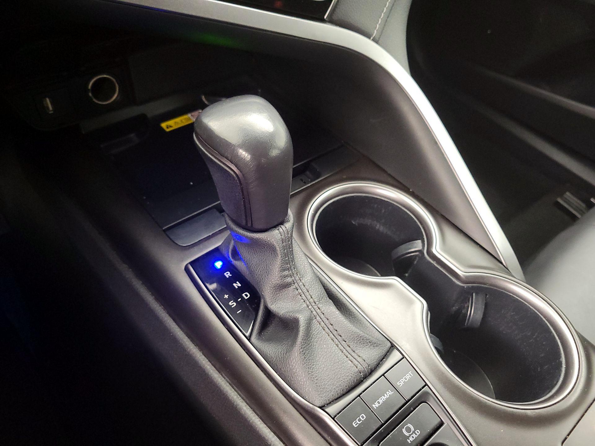 Thumbnail: 2023 Toyota Camry - 17