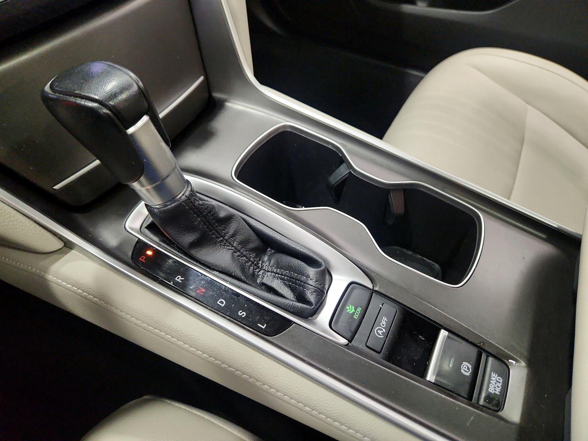 Thumbnail: 2022 Honda Accord - 17