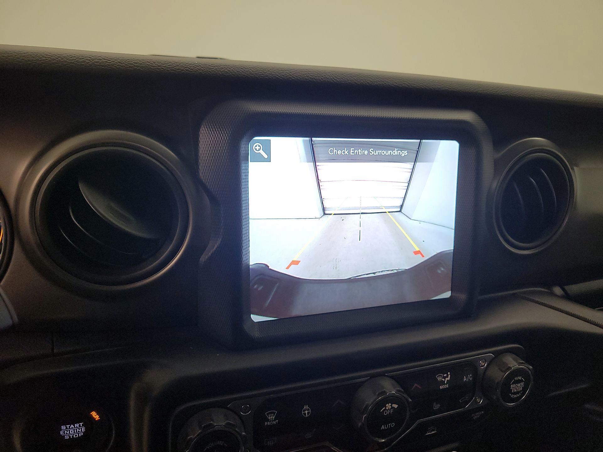 Thumbnail: 2022 Jeep Gladiator - 15