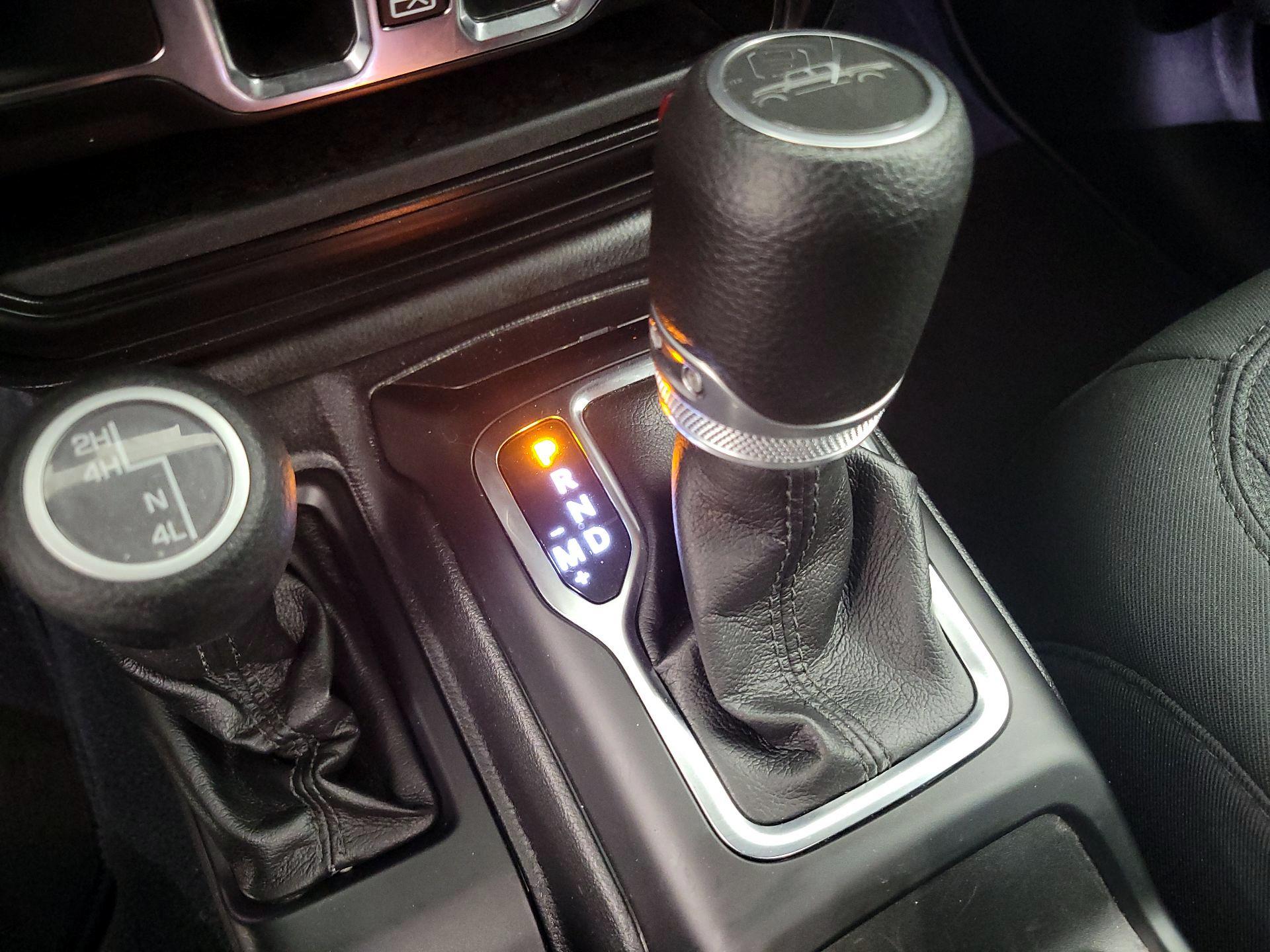 Thumbnail: 2022 Jeep Gladiator - 18