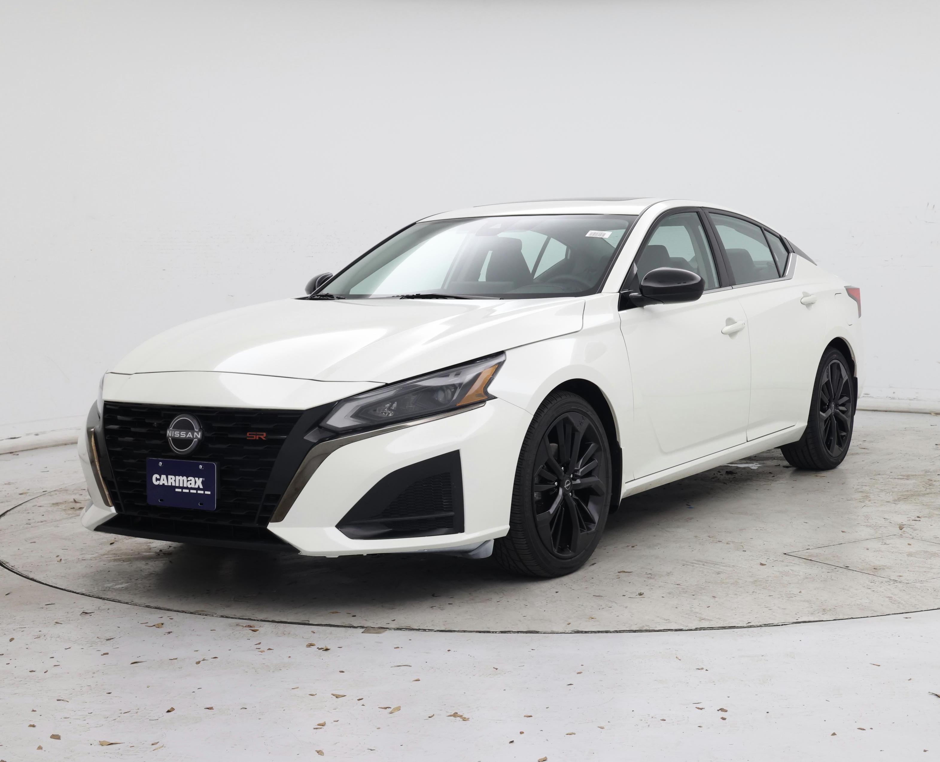 Thumbnail: 2023 Nissan Altima - 4