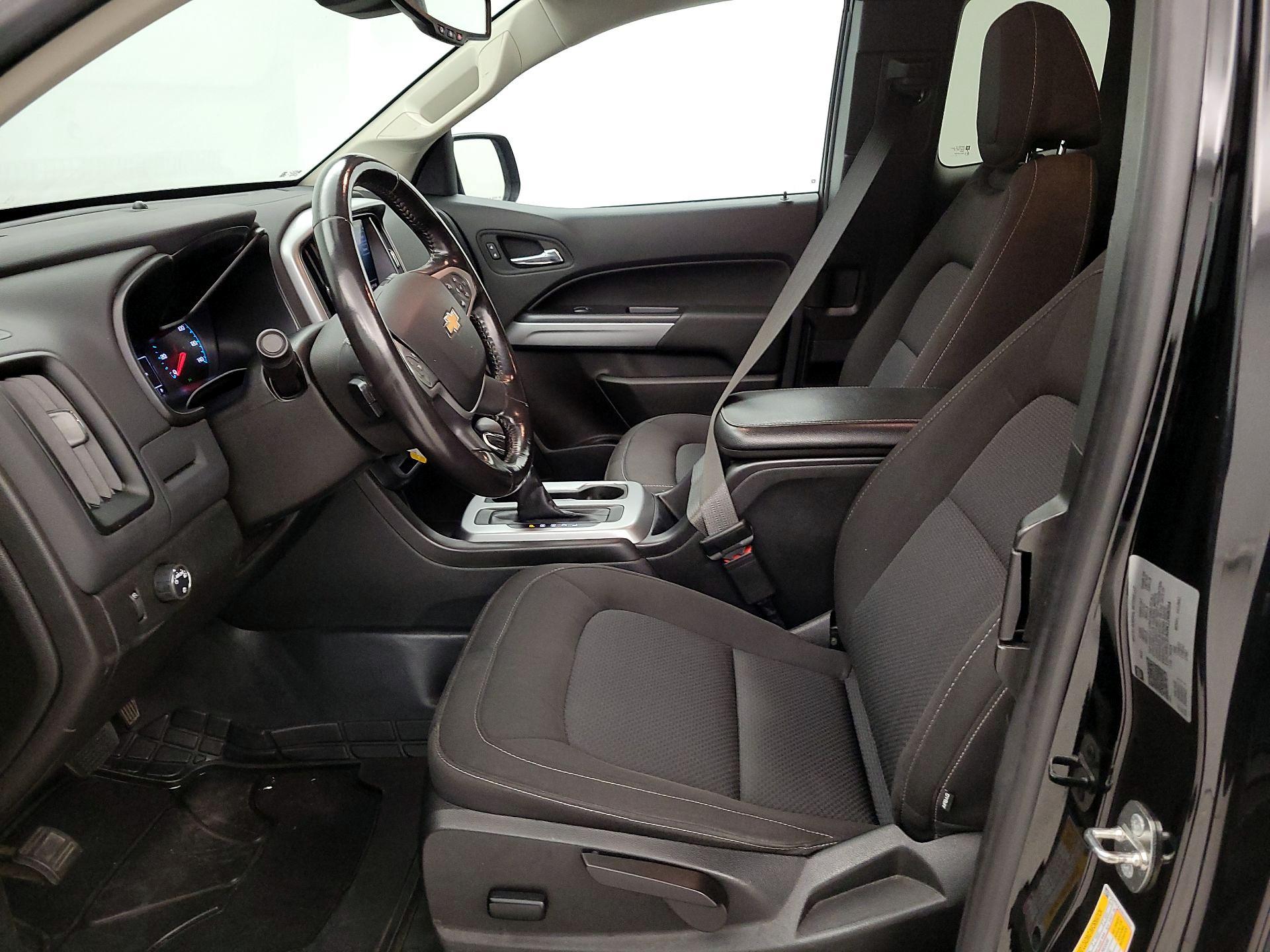 Thumbnail: 2022 Chevrolet Colorado - 11