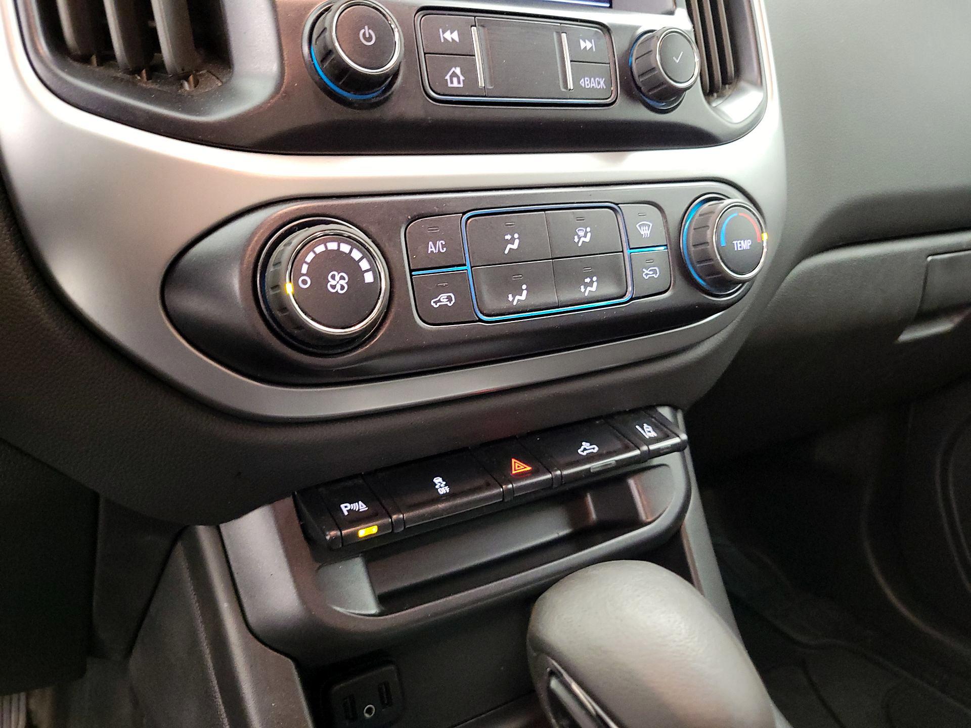 Thumbnail: 2022 Chevrolet Colorado - 16