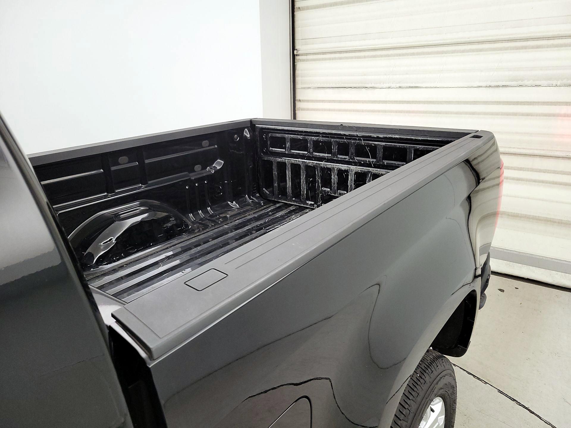 Thumbnail: 2022 Chevrolet Colorado - 20