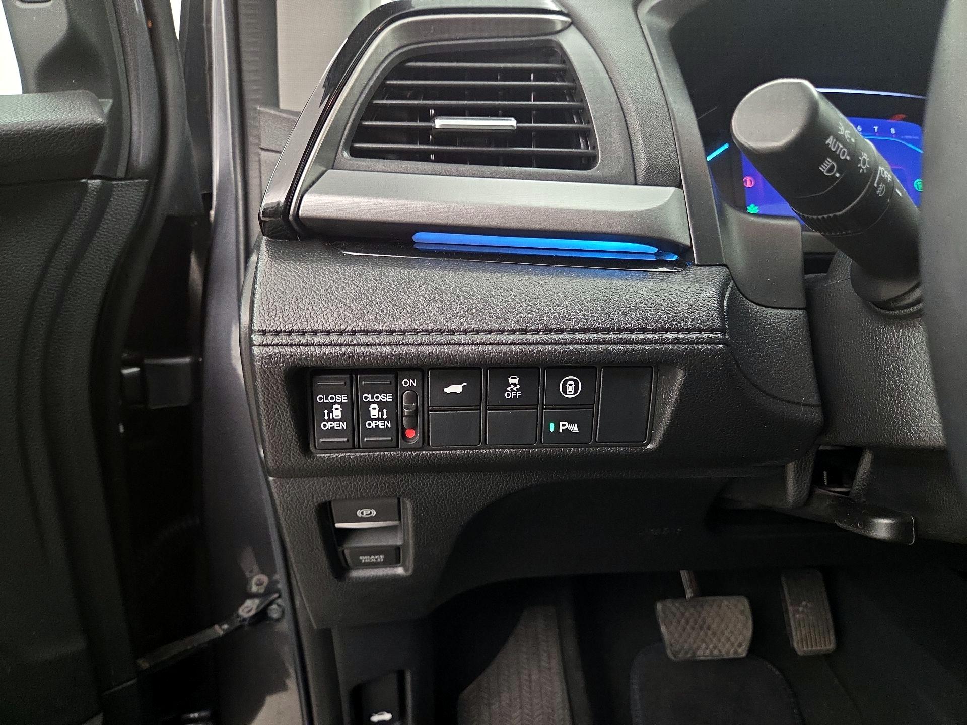 Thumbnail: 2023 Honda Odyssey - 13