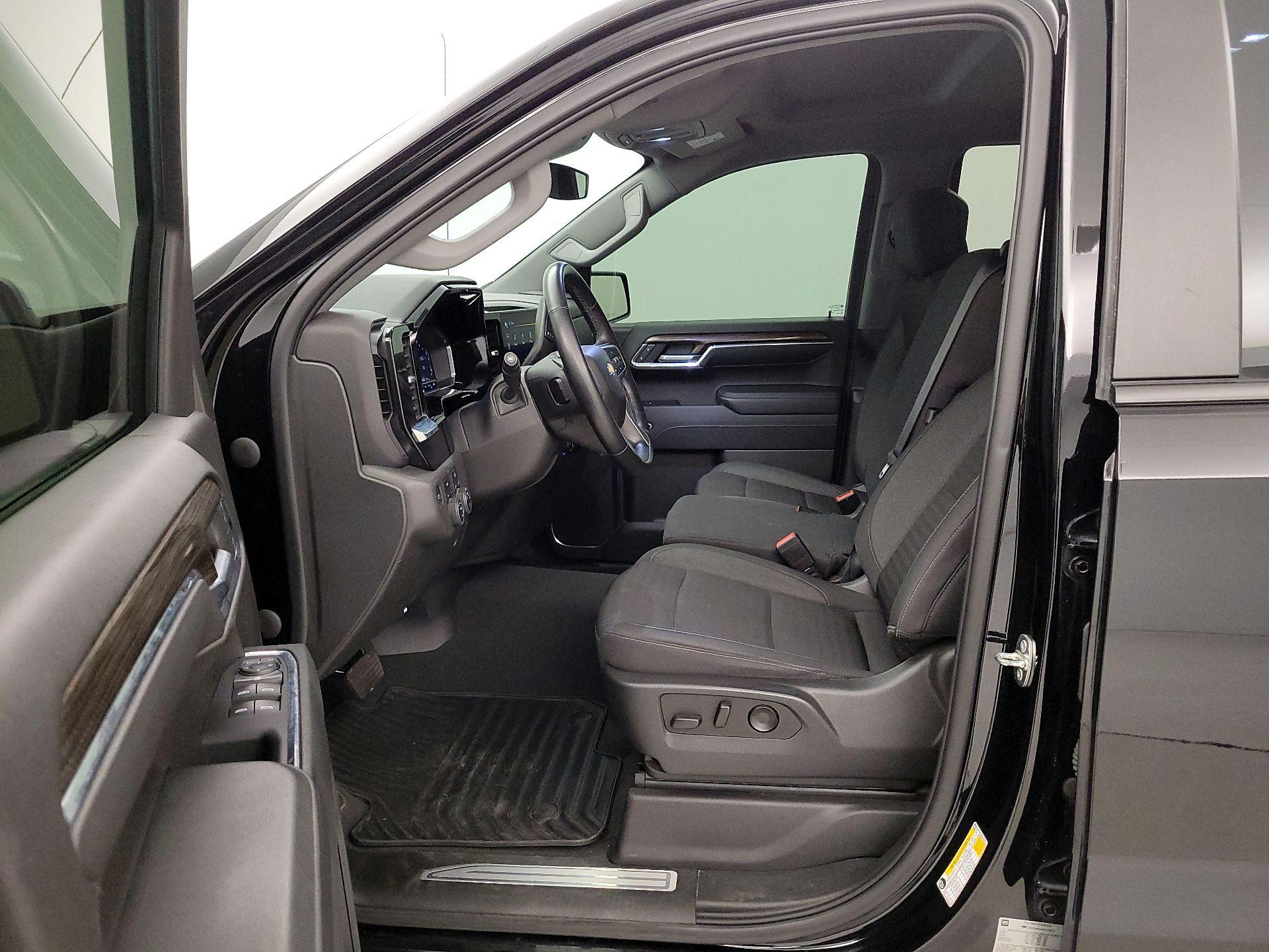 Thumbnail: 2023 Chevrolet Silverado 1500 - 11