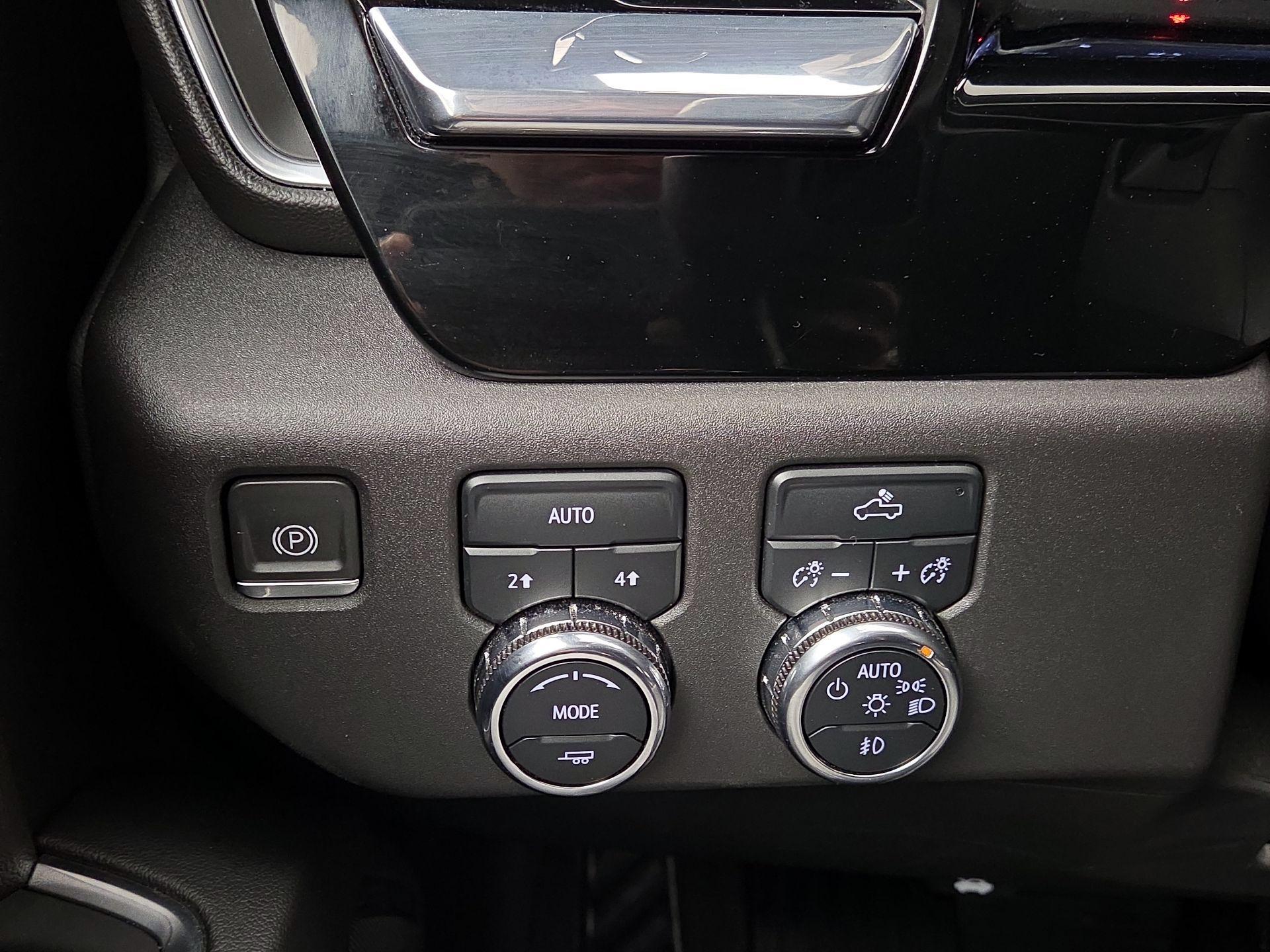 Thumbnail: 2024 GMC Sierra 1500 - 13