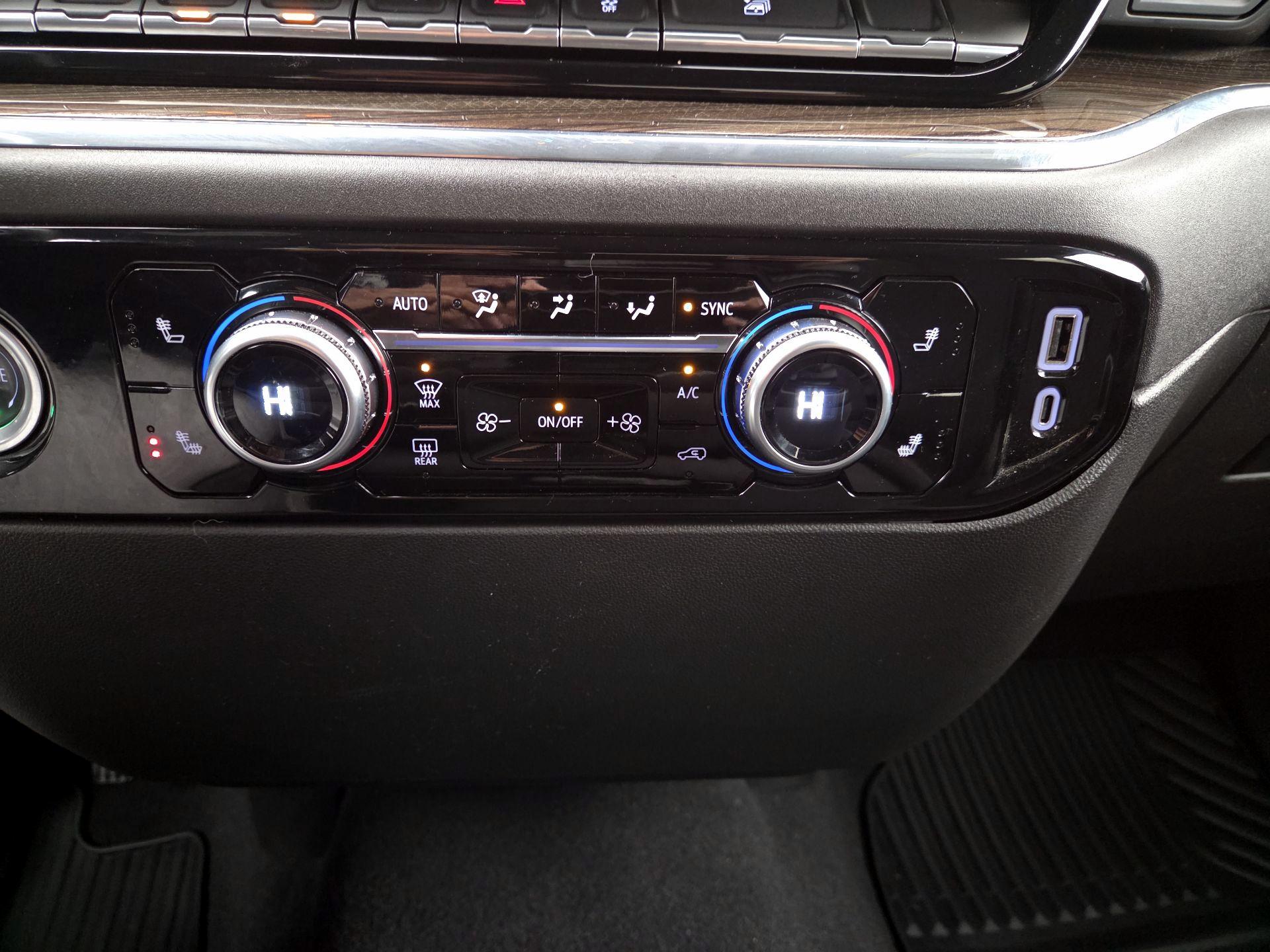 Thumbnail: 2024 GMC Sierra 1500 - 16