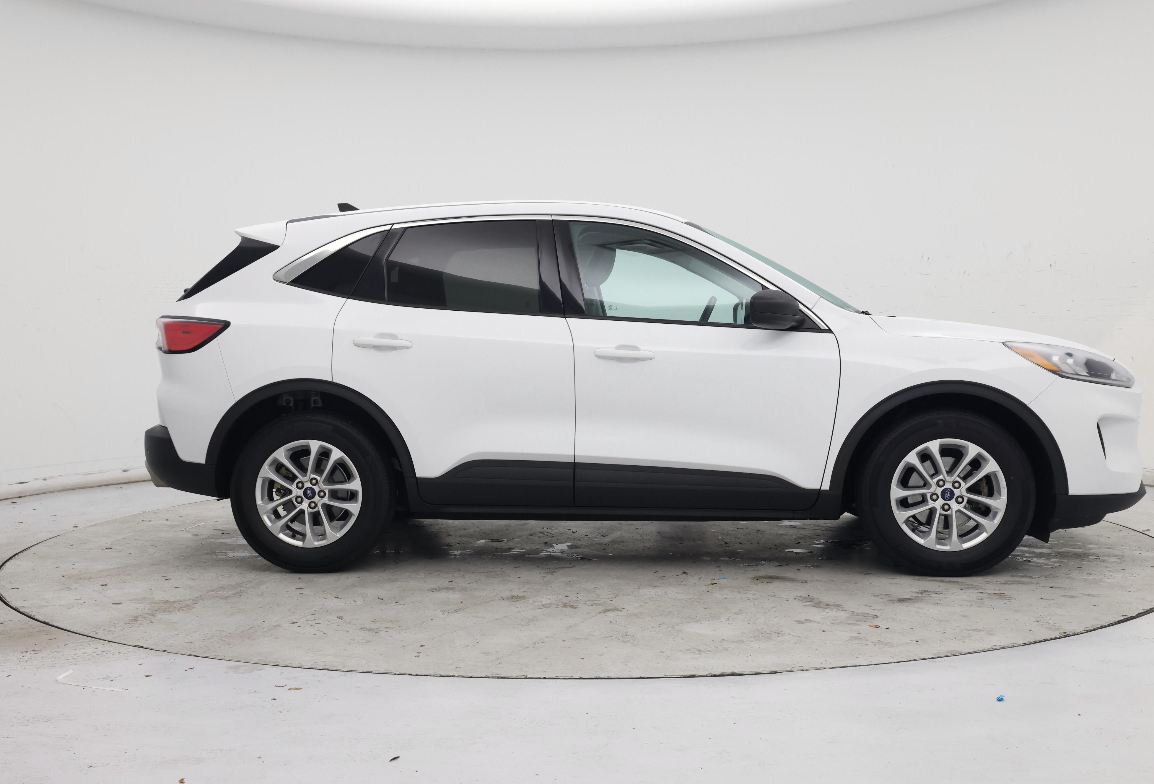 Thumbnail: 2022 Ford Escape - 7