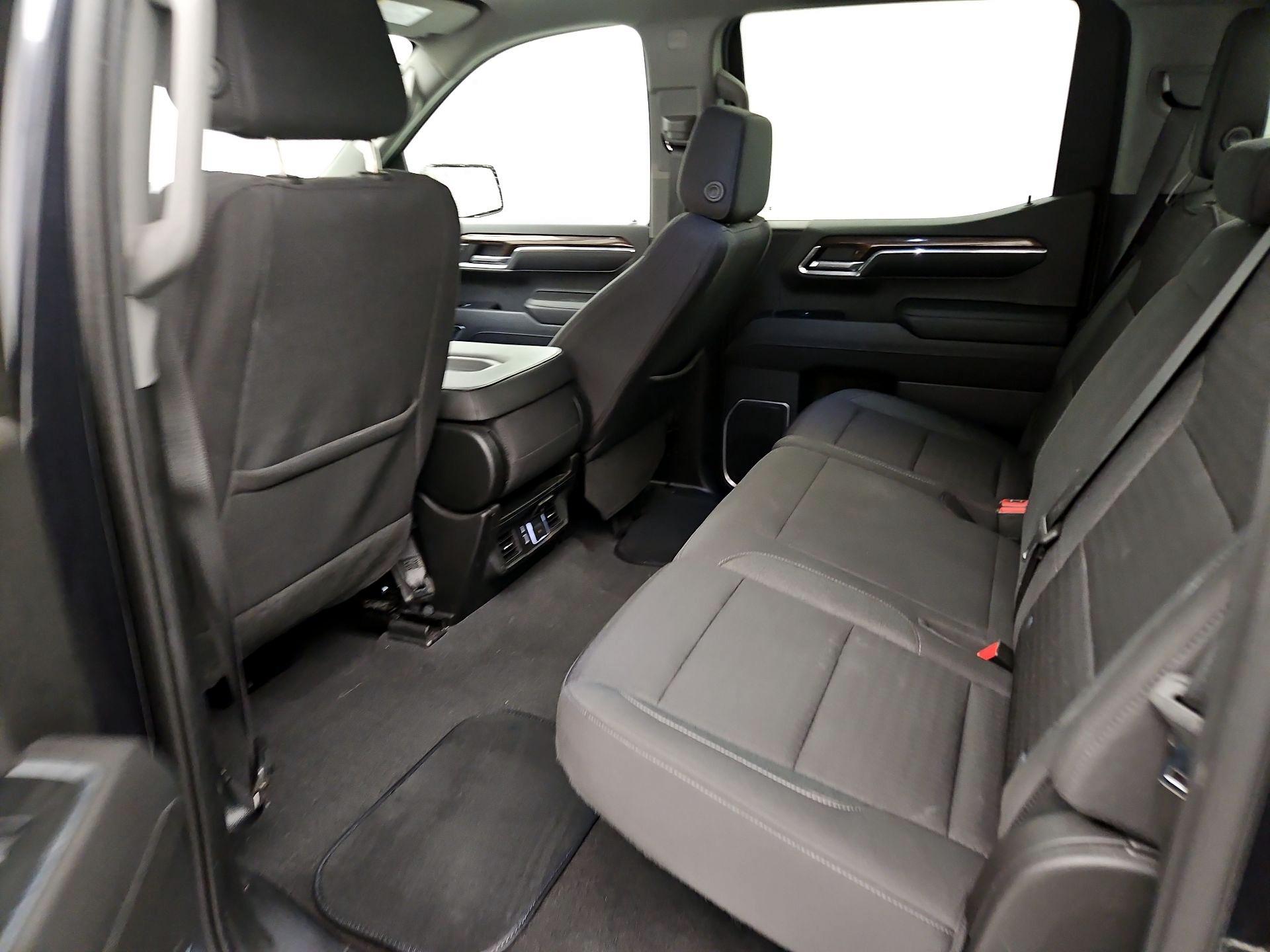 Thumbnail: 2023 Chevrolet Silverado 1500 - 19