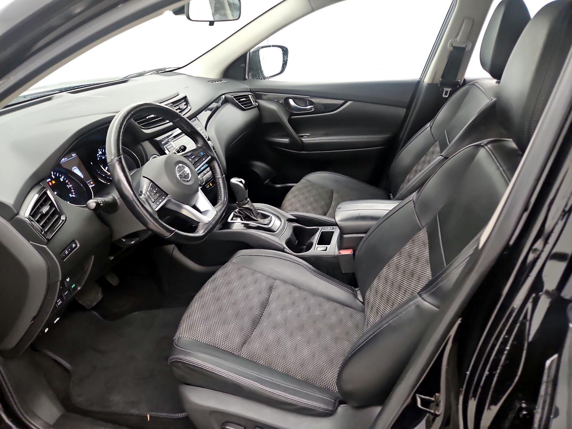 Thumbnail: 2022 Nissan Rogue Sport - 11